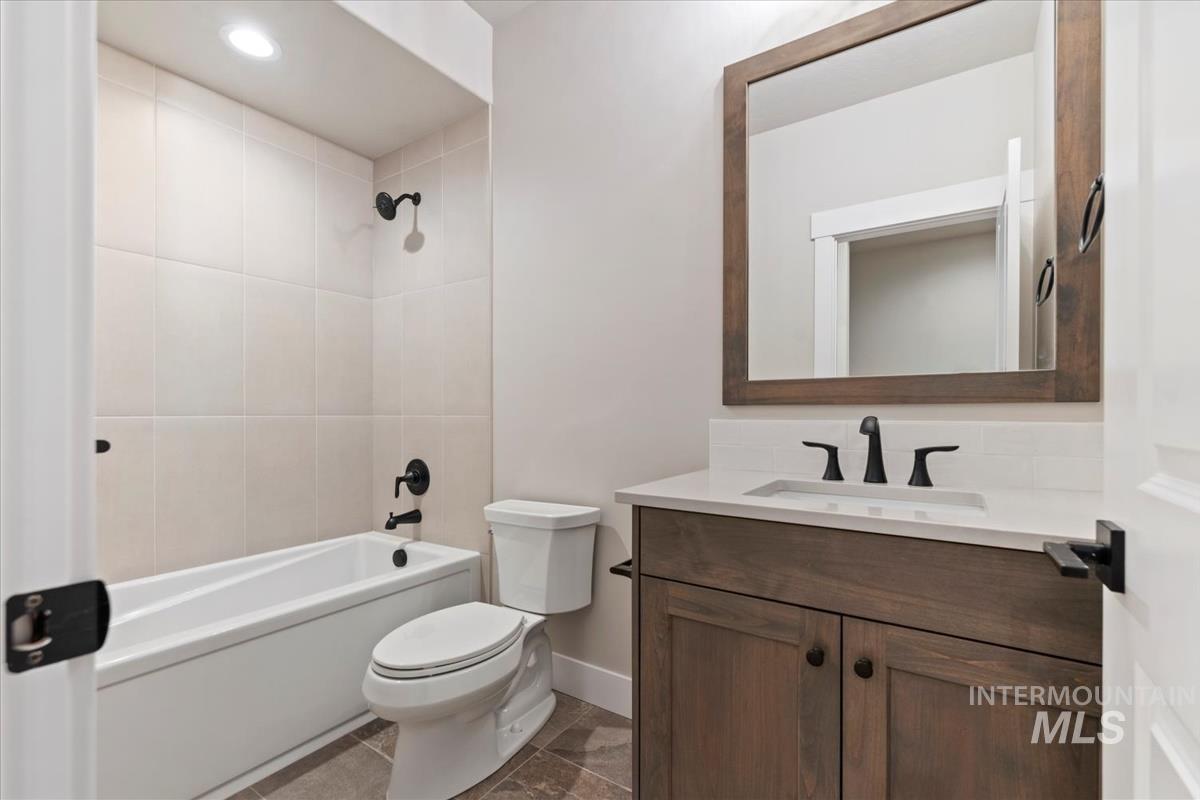 6999 W Tolland St, Eagle, Idaho 83616, 4 Bedrooms, 2 Bathrooms, Residential For Sale, Price $769,880,MLS 98972797