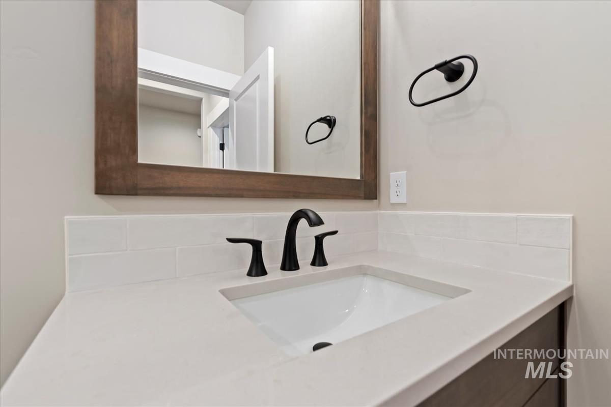 6999 W Tolland St, Eagle, Idaho 83616, 4 Bedrooms, 2 Bathrooms, Residential For Sale, Price $769,880,MLS 98972797