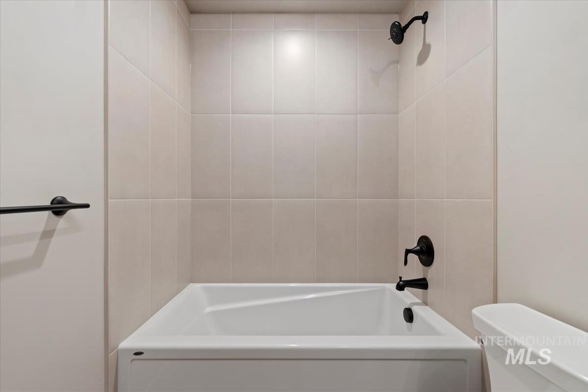 6999 W Tolland St, Eagle, Idaho 83616, 4 Bedrooms, 2 Bathrooms, Residential For Sale, Price $769,880,MLS 98972797