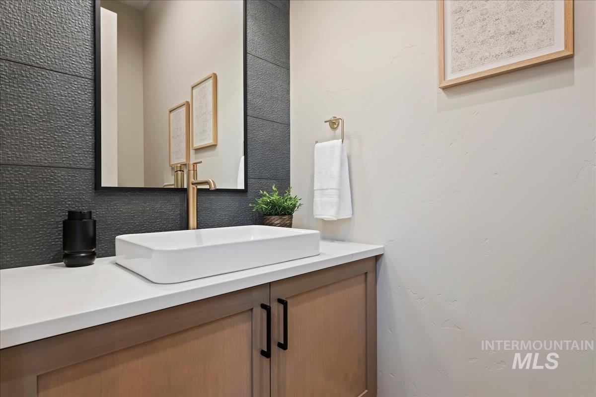 410 W Sand Dune Ln, Boise, Idaho 83702, 4 Bedrooms, 2.5 Bathrooms, Residential For Sale, Price $1,399,000,MLS 98972803