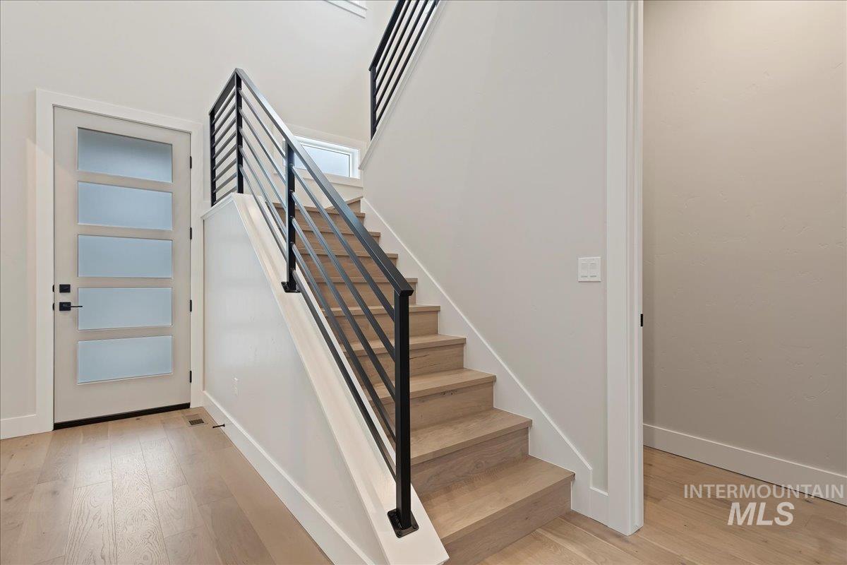 410 W Sand Dune Ln, Boise, Idaho 83702, 4 Bedrooms, 2.5 Bathrooms, Residential For Sale, Price $1,399,000,MLS 98972803