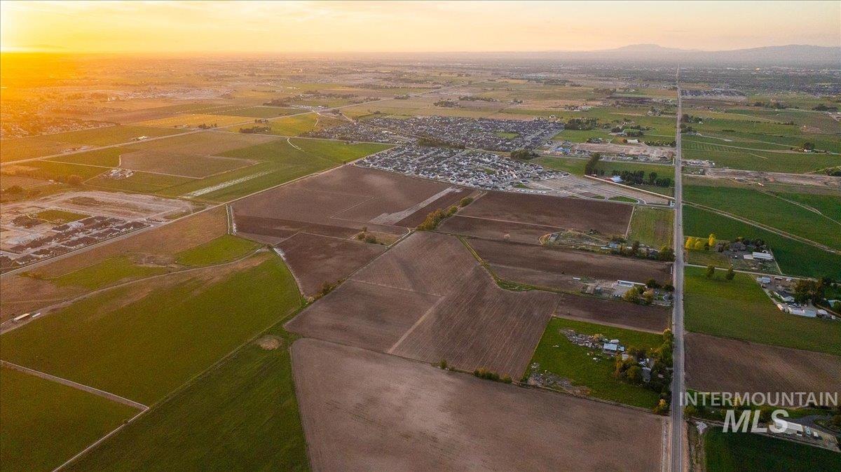 2303 N Locust Grove, Kuna, Idaho 83634, 5 Bedrooms, 3.5 Bathrooms, Residential For Sale, Price $2,500,000,MLS 98972806