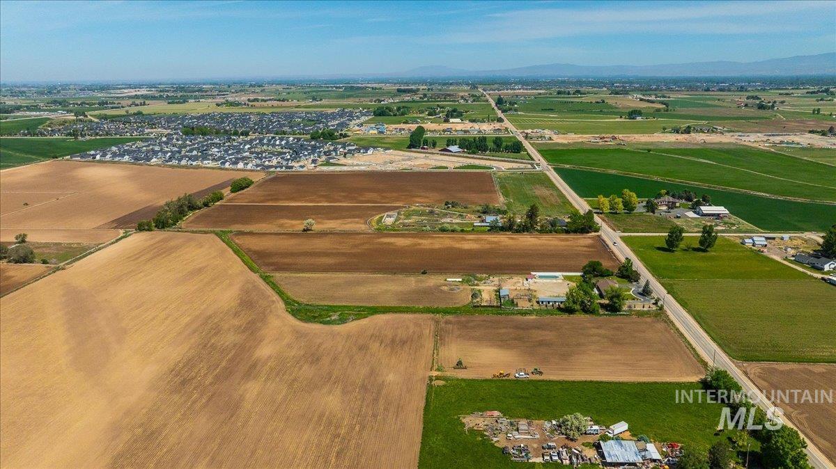 2303 N Locust Grove, Kuna, Idaho 83634, 5 Bedrooms, 3.5 Bathrooms, Residential For Sale, Price $2,500,000,MLS 98972806