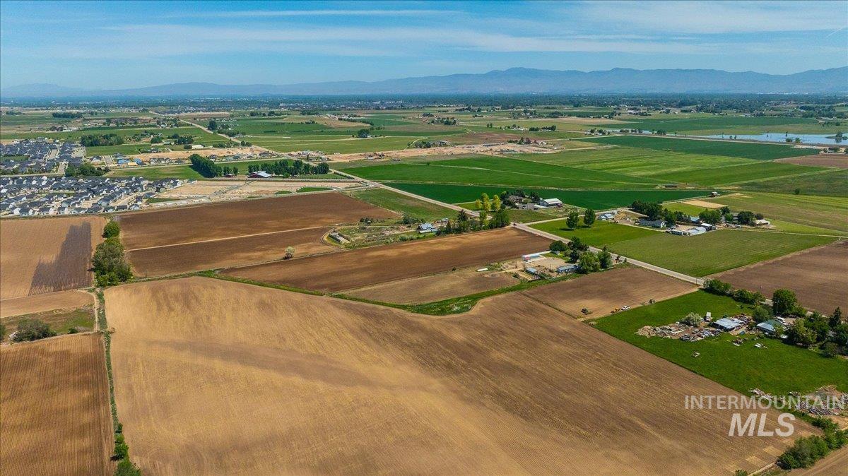 2303 N Locust Grove, Kuna, Idaho 83634, 5 Bedrooms, 3.5 Bathrooms, Residential For Sale, Price $2,500,000,MLS 98972806