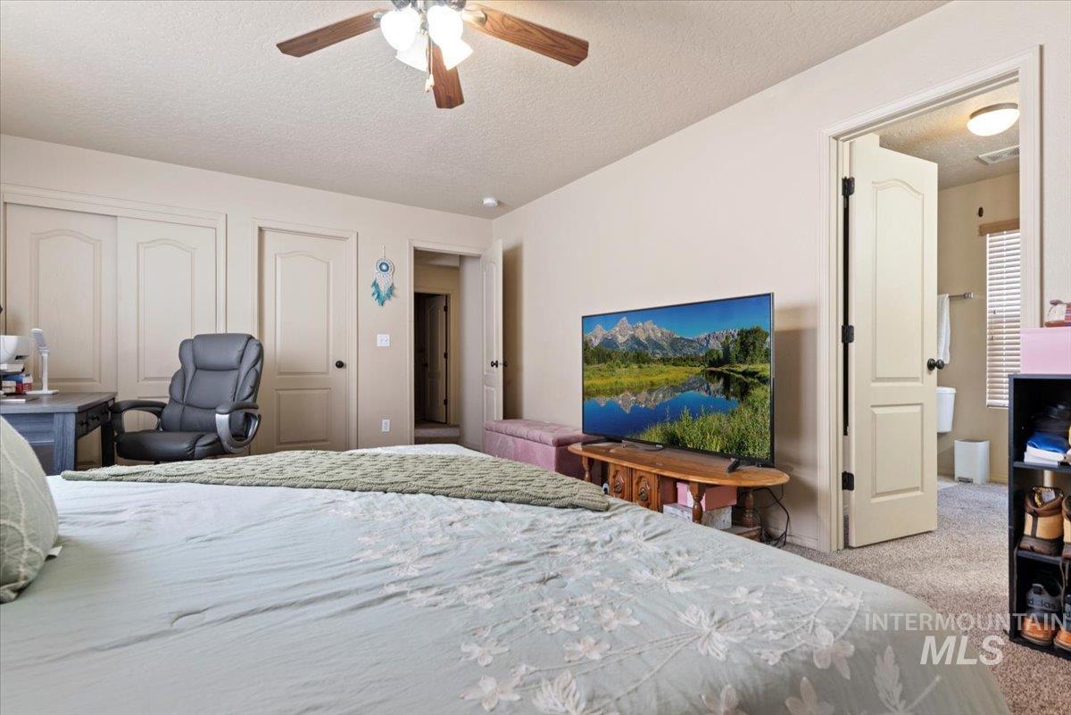 14057 Santa Cruz, Caldwell, Idaho 83605, 2 Bedrooms, 2 Bathrooms, Residential For Sale, Price $379,900,MLS 98972808