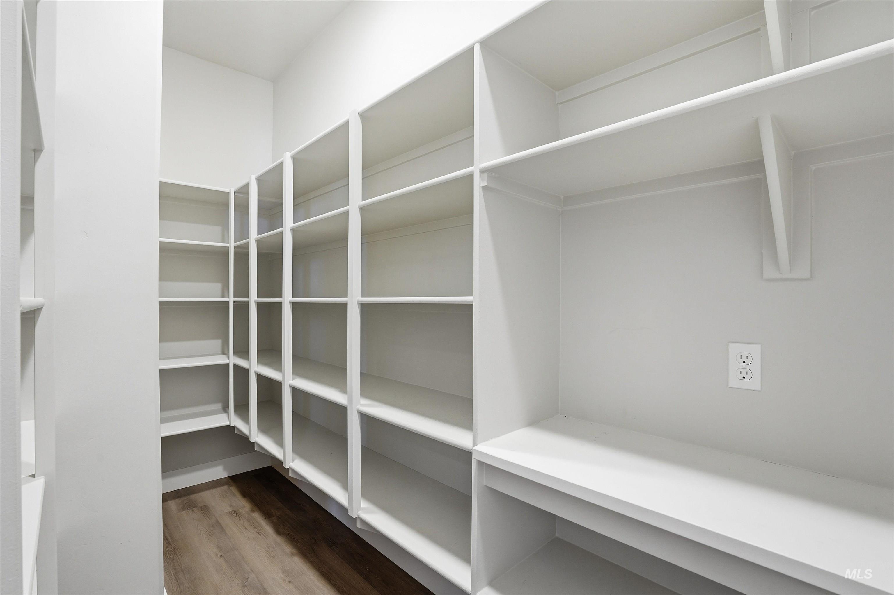 2976 E Parulo Dr., Meridian, Idaho 83642, 3 Bedrooms, 2.5 Bathrooms, Residential For Sale, Price $1,200,000,MLS 98972816