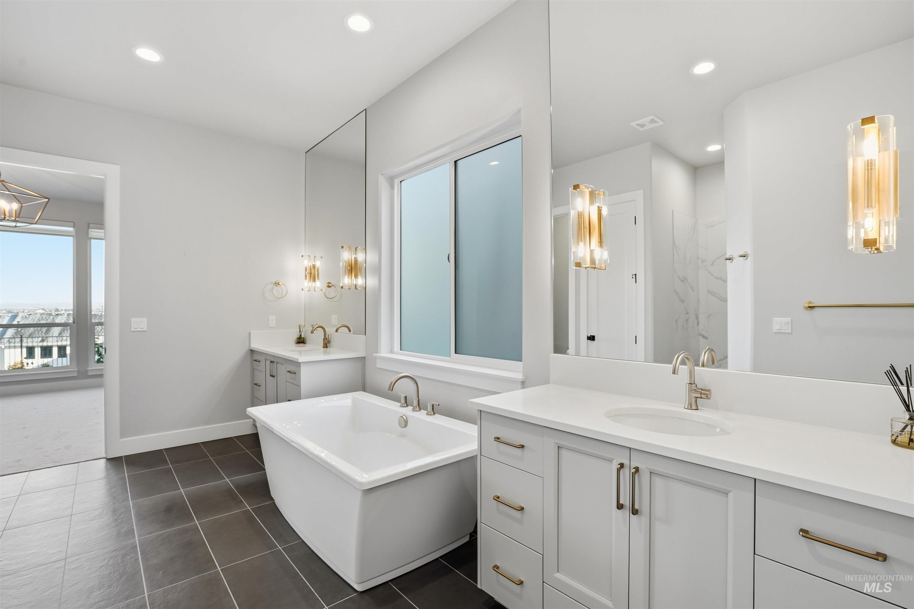 2976 E Parulo Dr., Meridian, Idaho 83642, 3 Bedrooms, 2.5 Bathrooms, Residential For Sale, Price $1,200,000,MLS 98972816