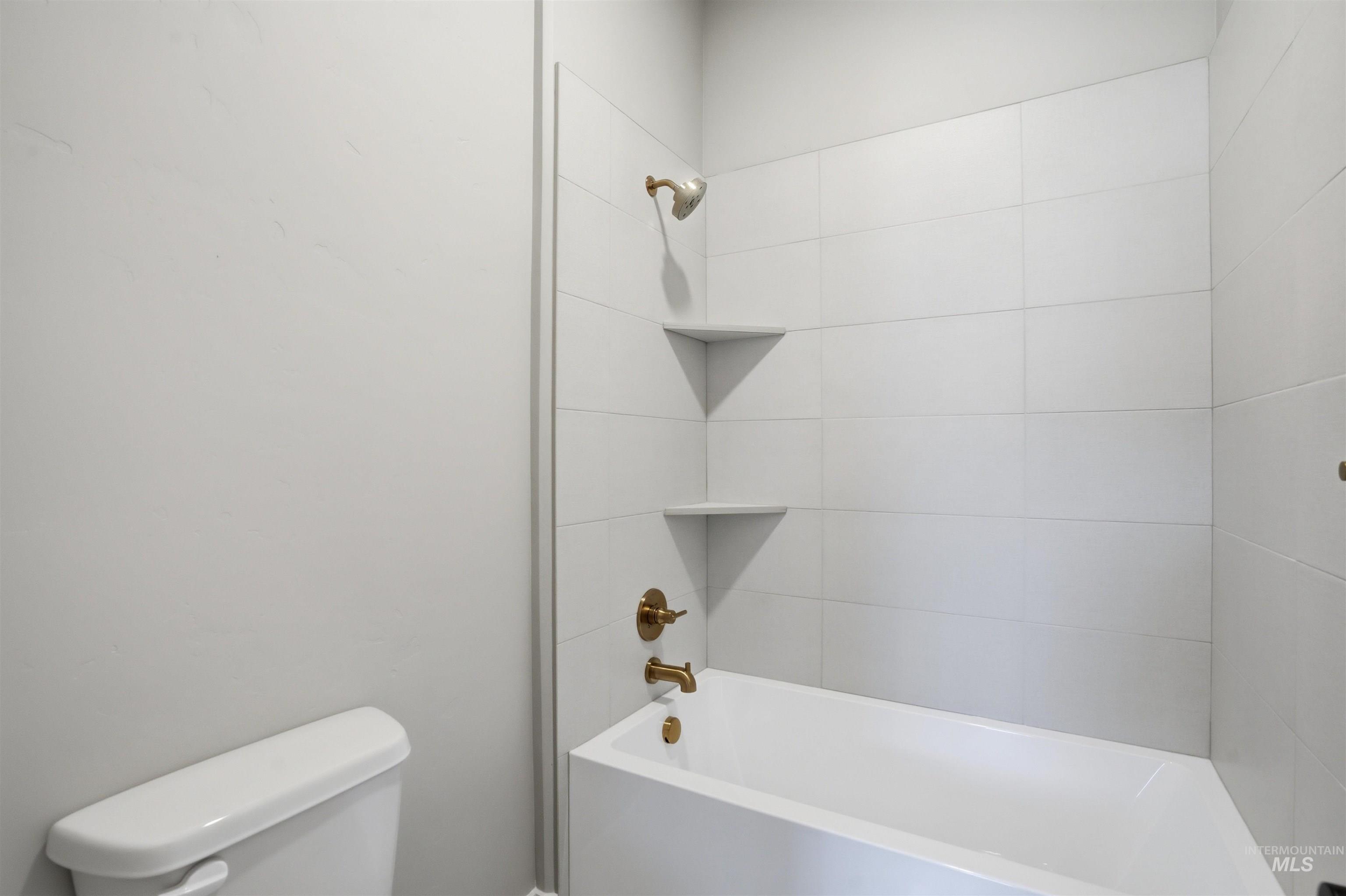 2976 E Parulo Dr., Meridian, Idaho 83642, 3 Bedrooms, 2.5 Bathrooms, Residential For Sale, Price $1,200,000,MLS 98972816