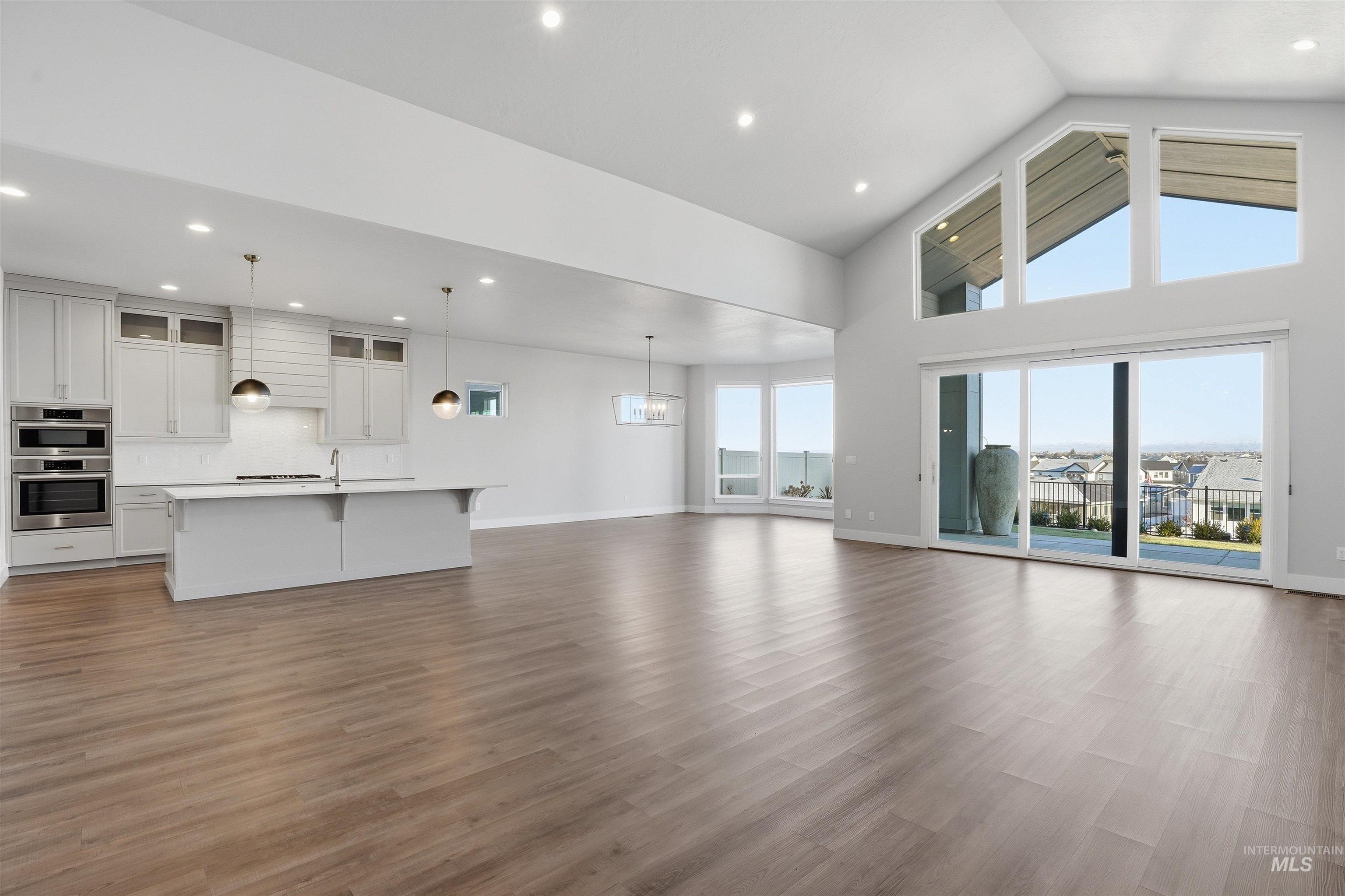 2976 E Parulo Dr., Meridian, Idaho 83642, 3 Bedrooms, 2.5 Bathrooms, Residential For Sale, Price $1,200,000,MLS 98972816