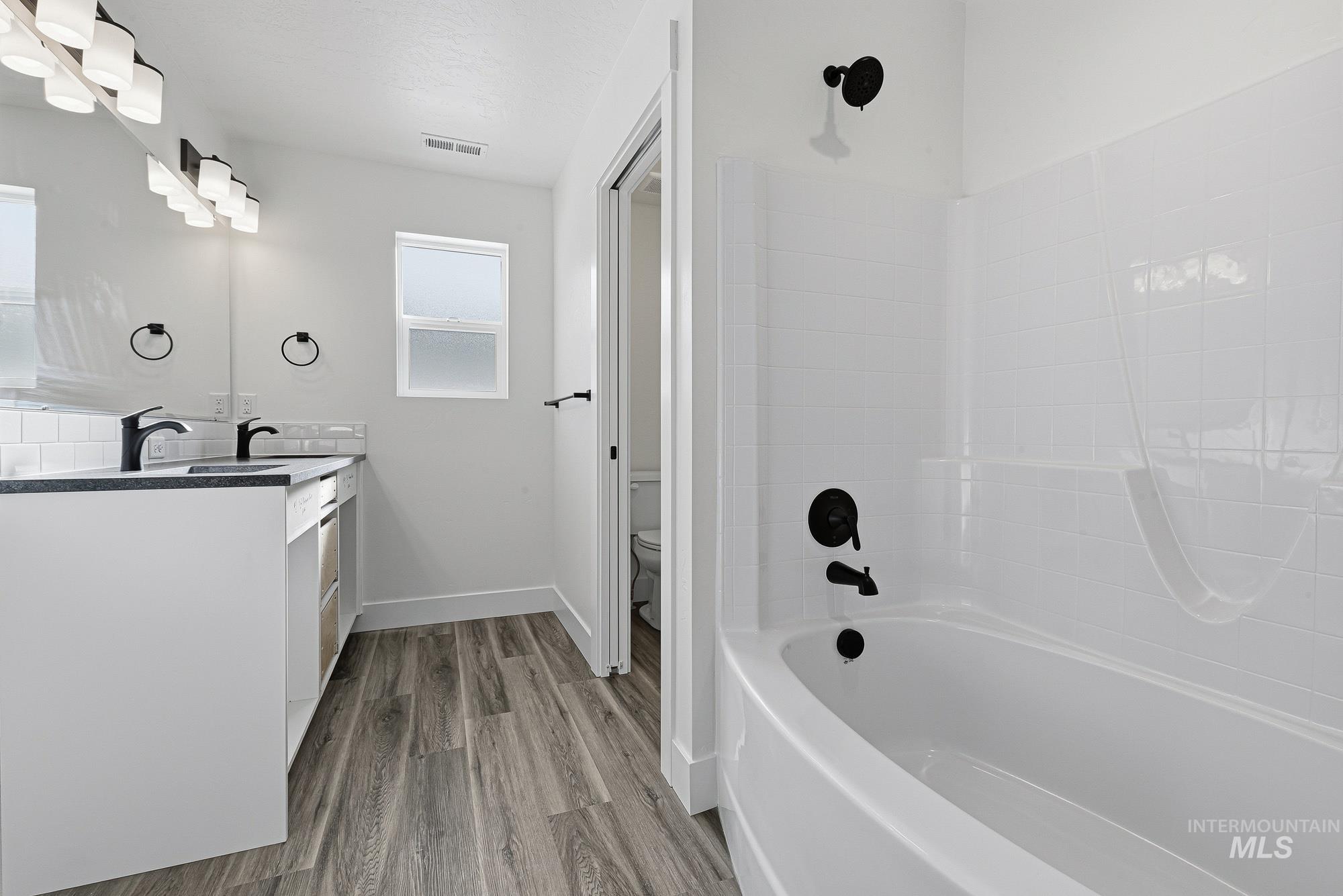 326 N 12th St, Parma, Idaho 83660, 3 Bedrooms, 2 Bathrooms, Residential For Sale, Price $375,000,MLS 98972817