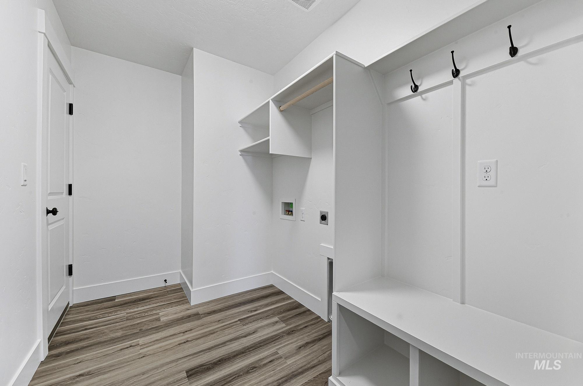 326 N 12th St, Parma, Idaho 83660, 3 Bedrooms, 2 Bathrooms, Residential For Sale, Price $375,000,MLS 98972817