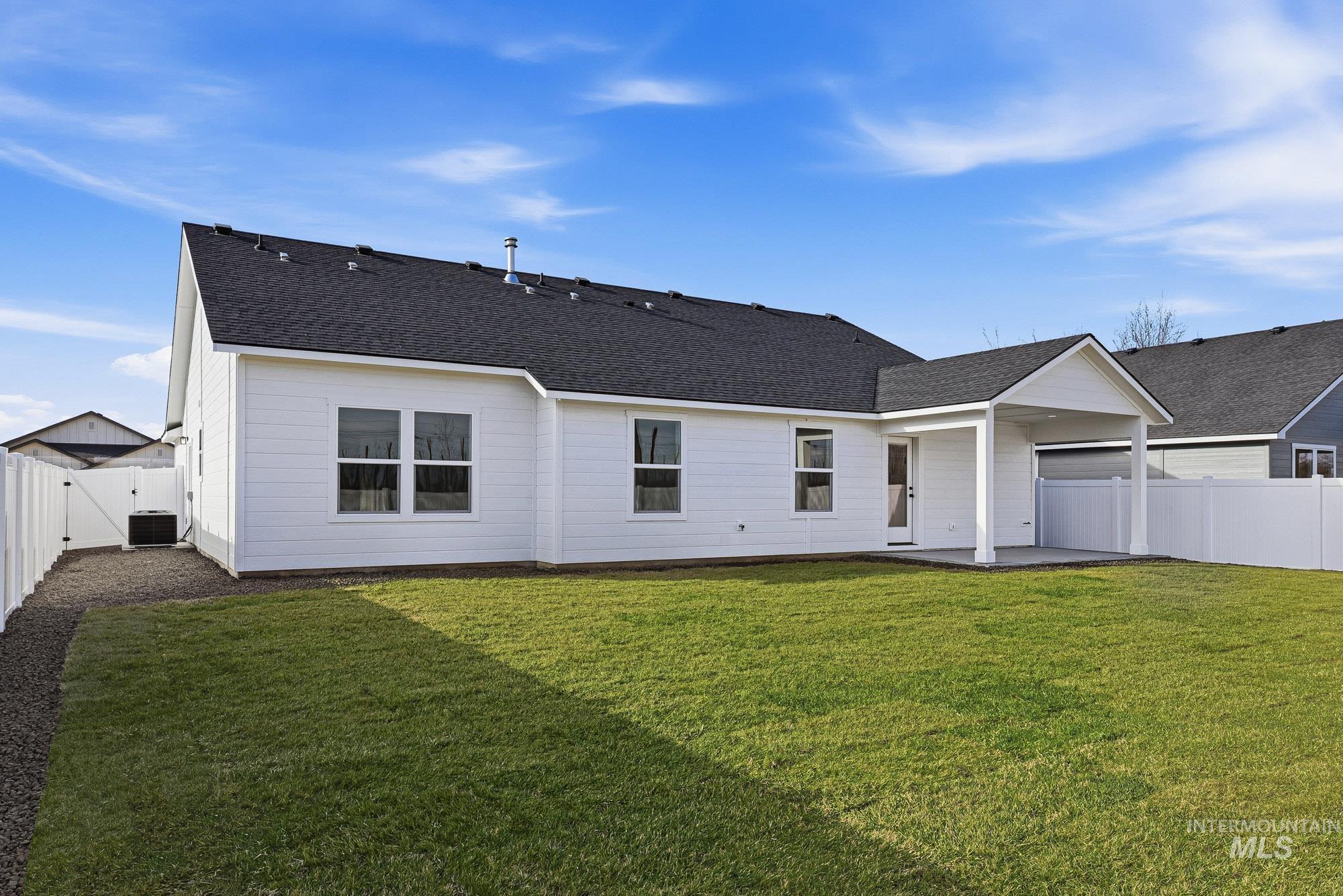 326 N 12th St, Parma, Idaho 83660, 3 Bedrooms, 2 Bathrooms, Residential For Sale, Price $375,000,MLS 98972817