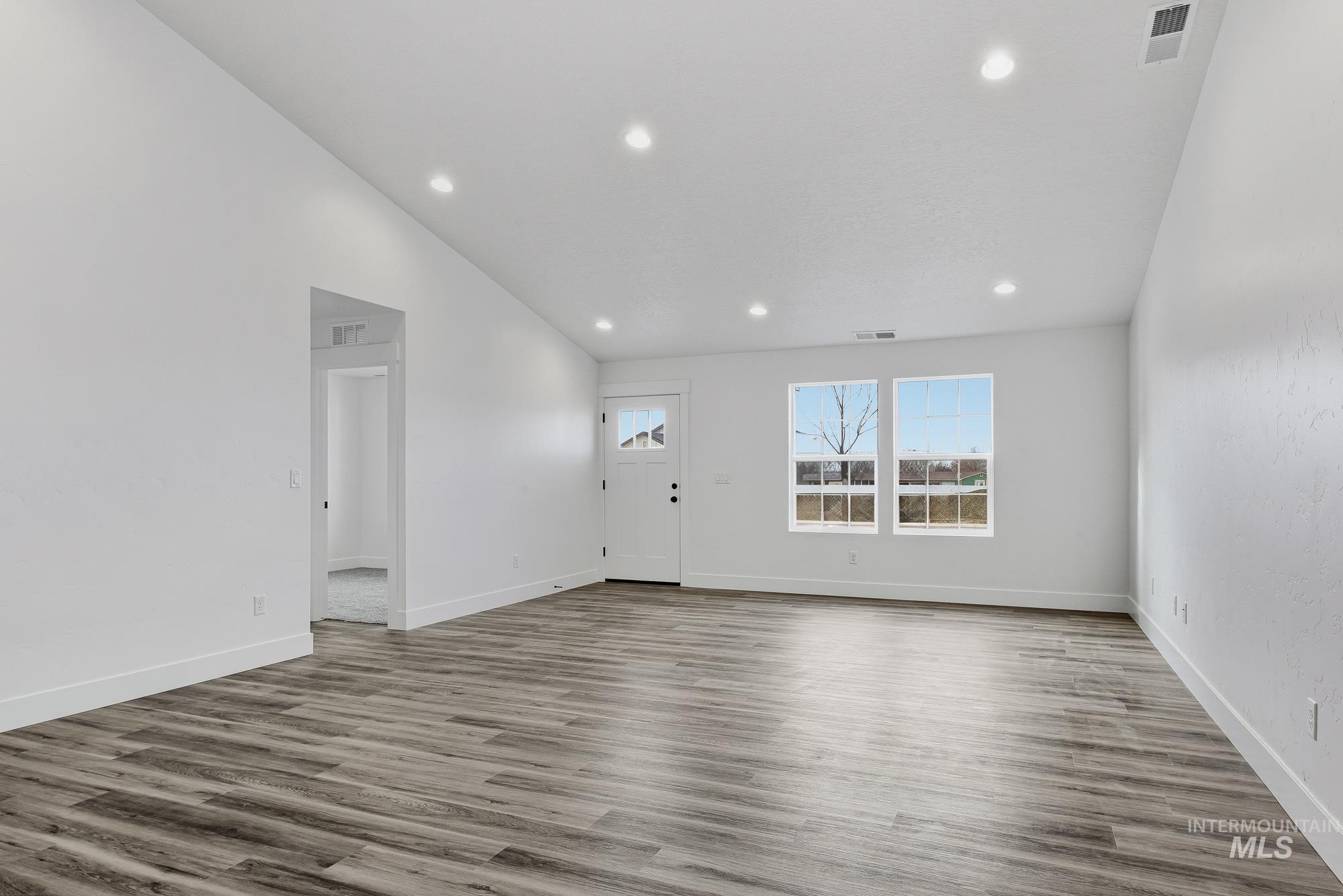 326 N 12th St, Parma, Idaho 83660, 3 Bedrooms, 2 Bathrooms, Residential For Sale, Price $375,000,MLS 98972817