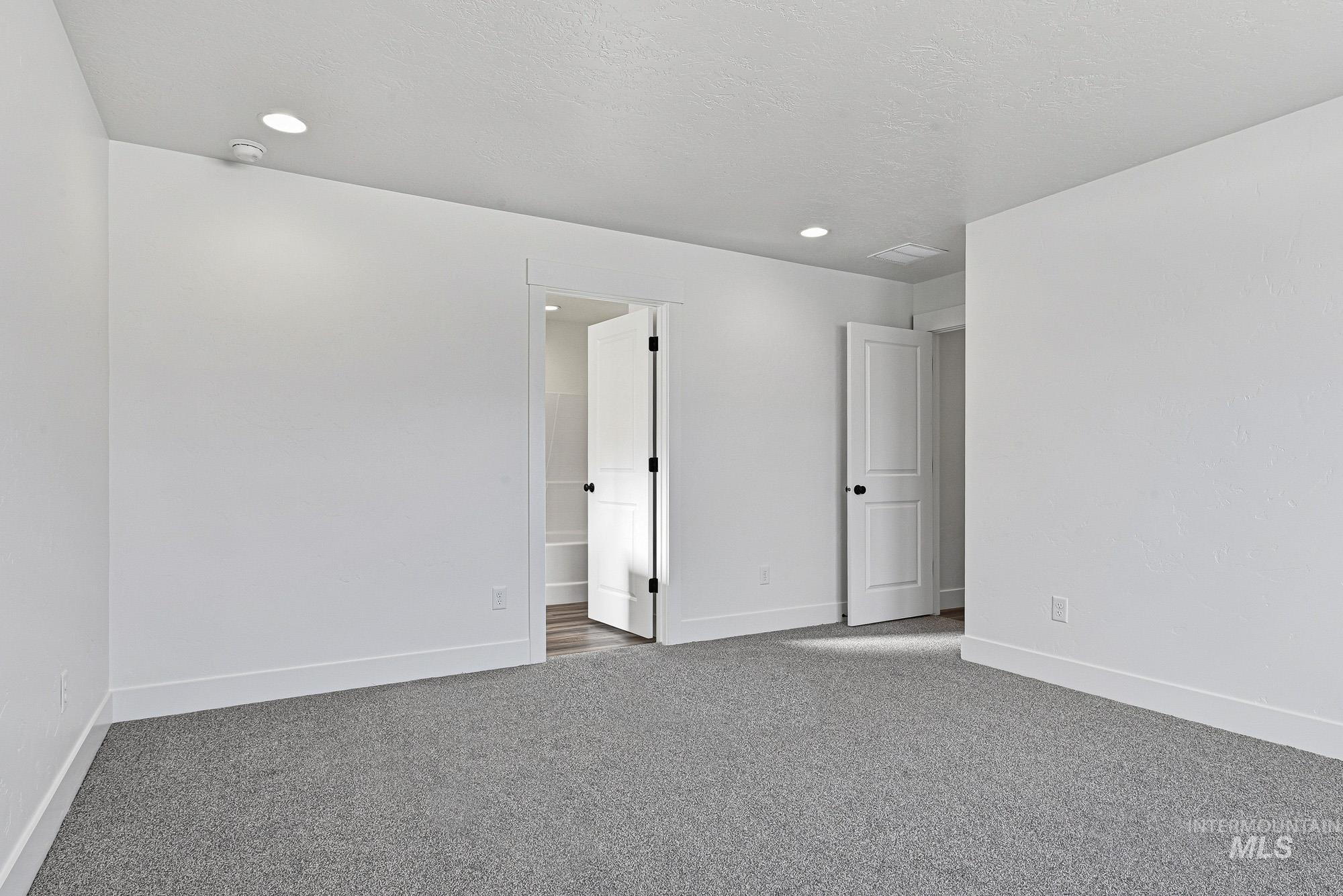 326 N 12th St, Parma, Idaho 83660, 3 Bedrooms, 2 Bathrooms, Residential For Sale, Price $375,000,MLS 98972817