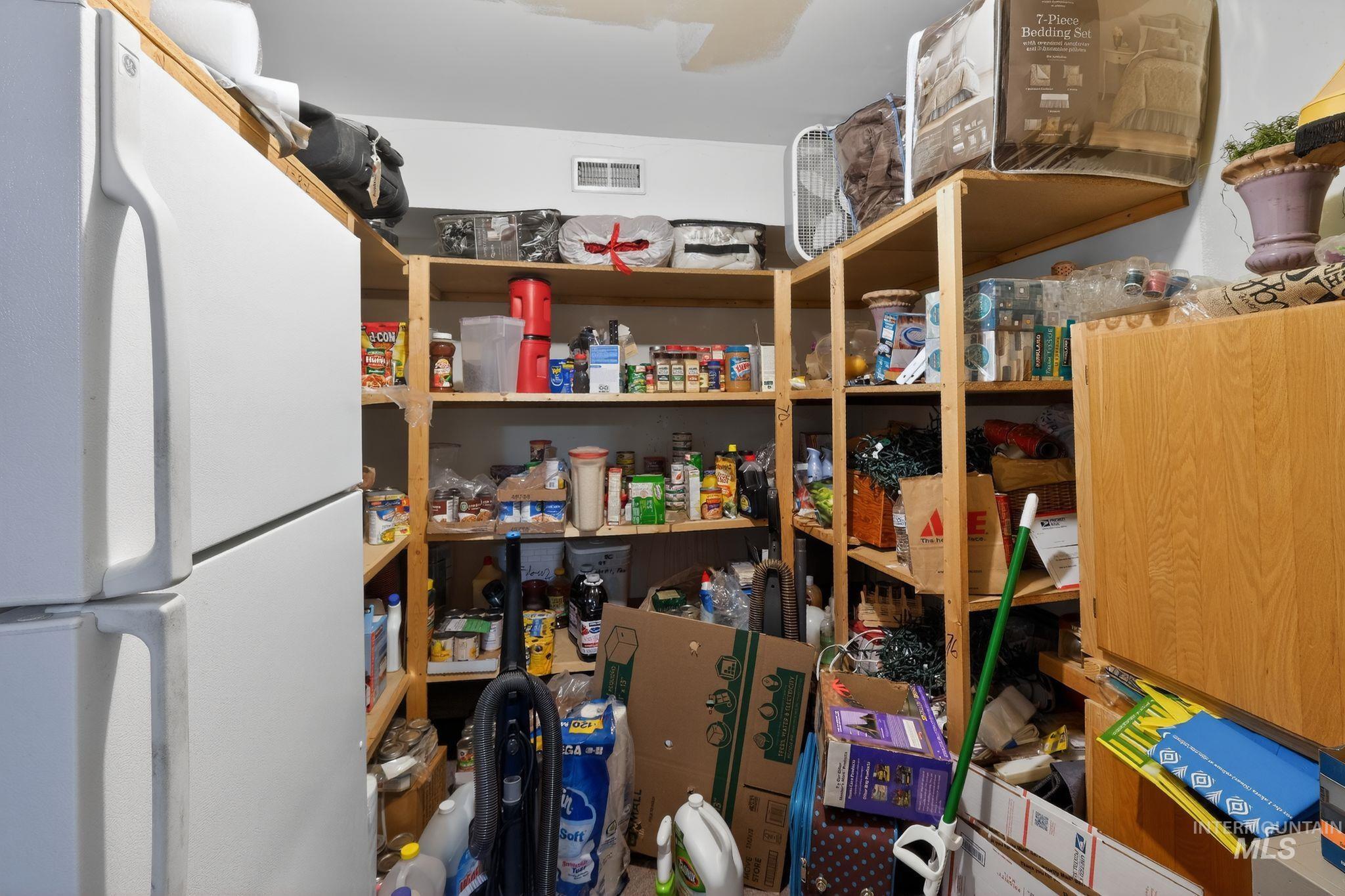 540 E 200 S, Burley, Idaho 83318, 4 Bedrooms, 2 Bathrooms, Residential For Sale, Price $479,000,MLS 98972830