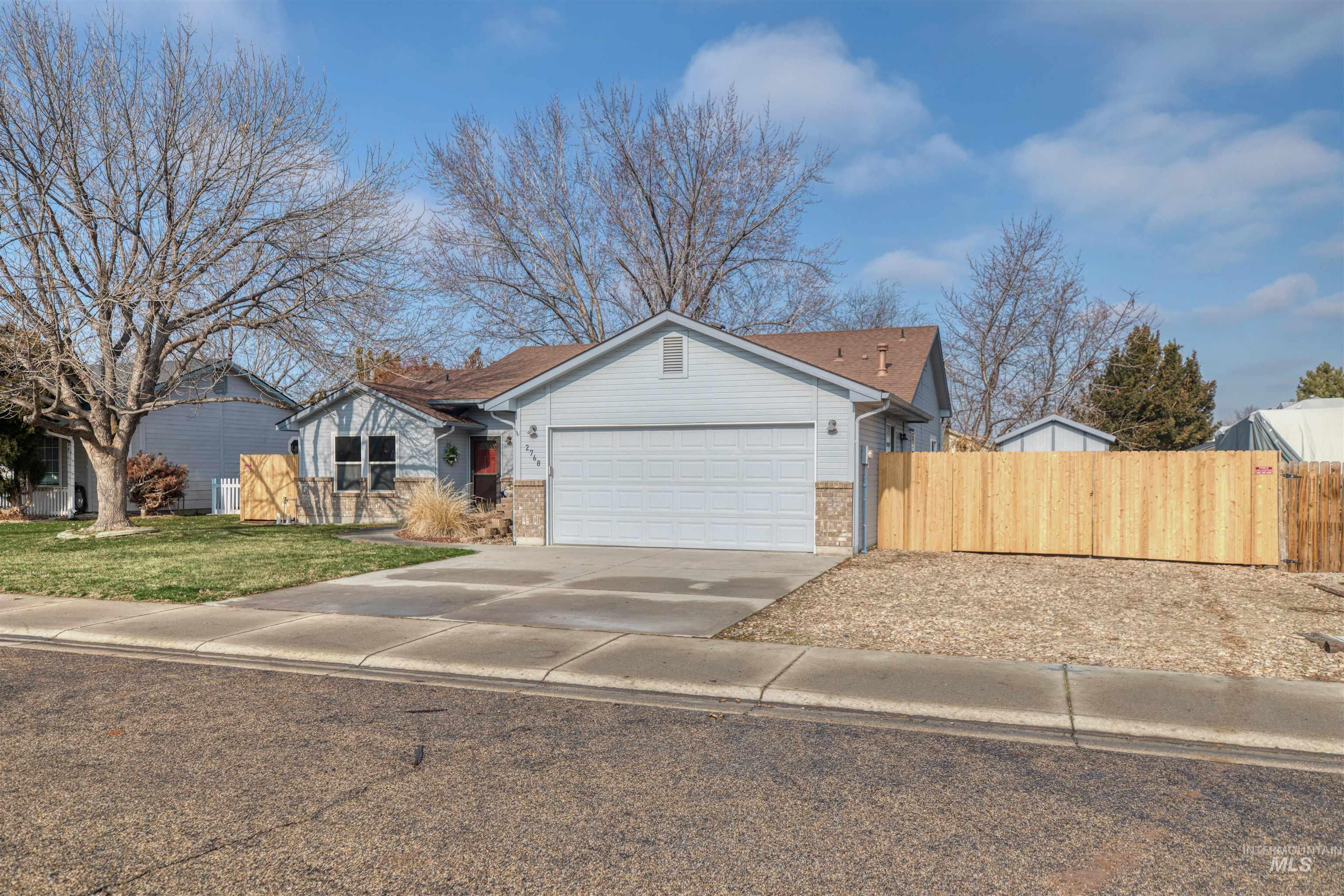 2768 W Willard Street, Meridian, Idaho 83642, 3 Bedrooms, 2 Bathrooms, Residential For Sale, Price $415,000,MLS 98972838