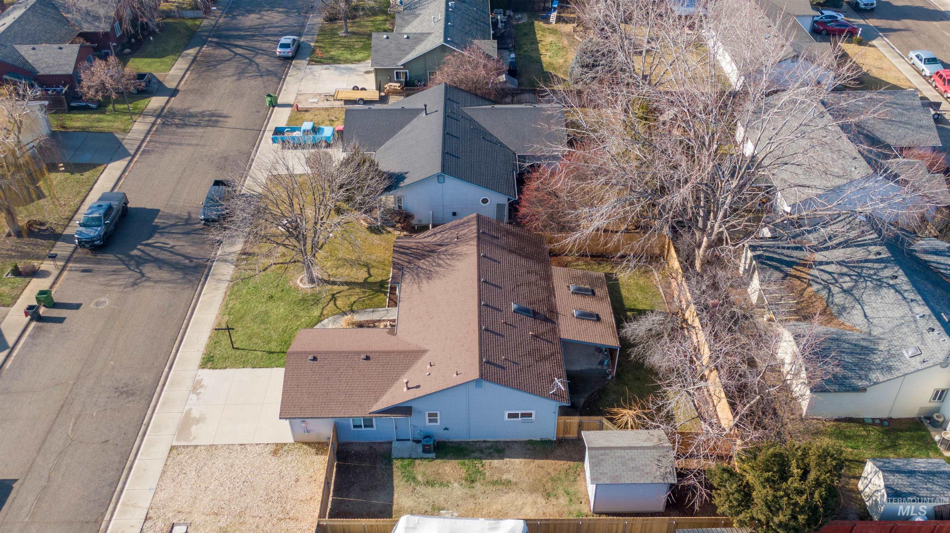 2768 W Willard Street, Meridian, Idaho 83642, 3 Bedrooms, 2 Bathrooms, Residential For Sale, Price $415,000,MLS 98972838