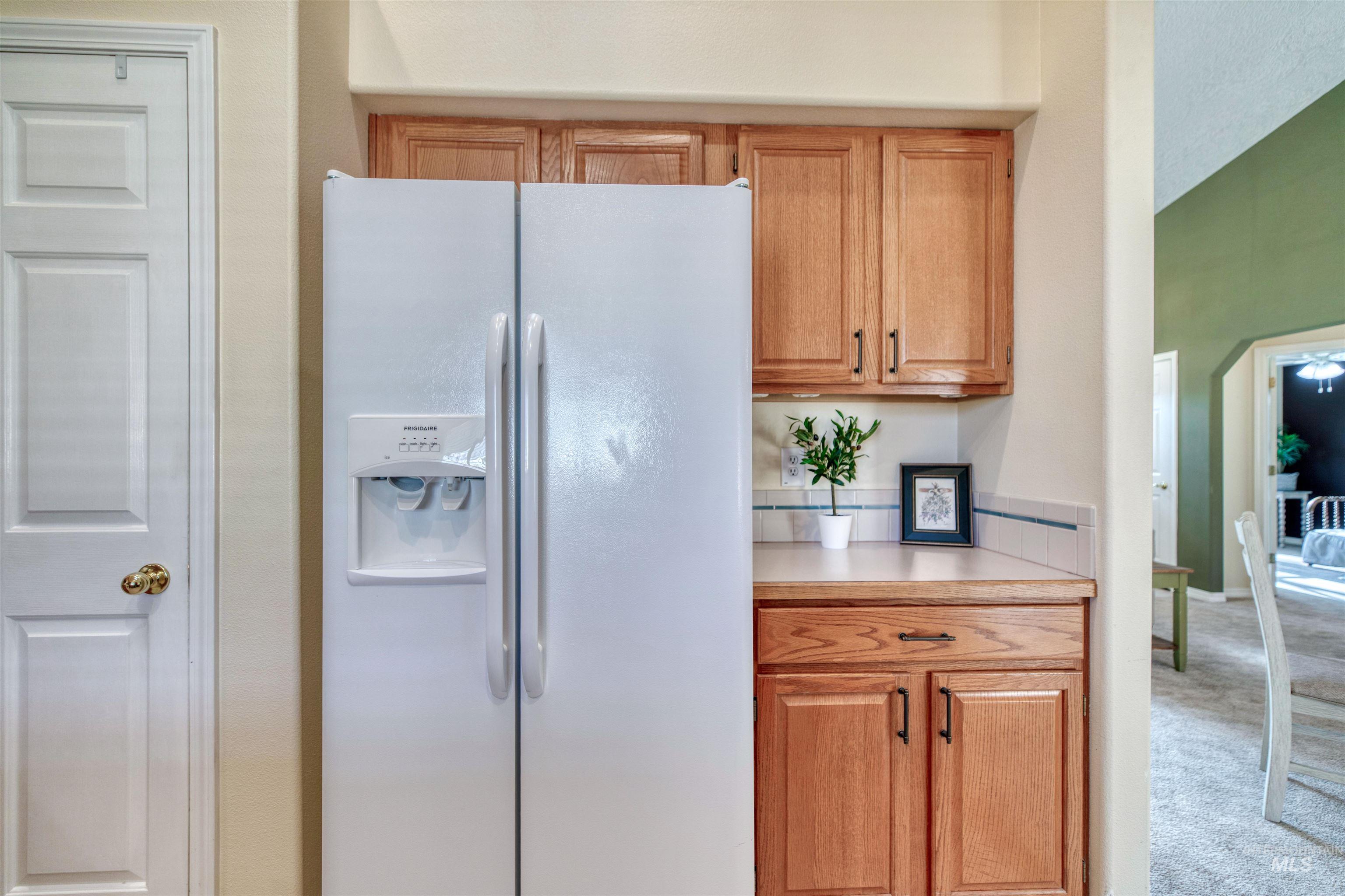 2768 W Willard Street, Meridian, Idaho 83642, 3 Bedrooms, 2 Bathrooms, Residential For Sale, Price $415,000,MLS 98972838