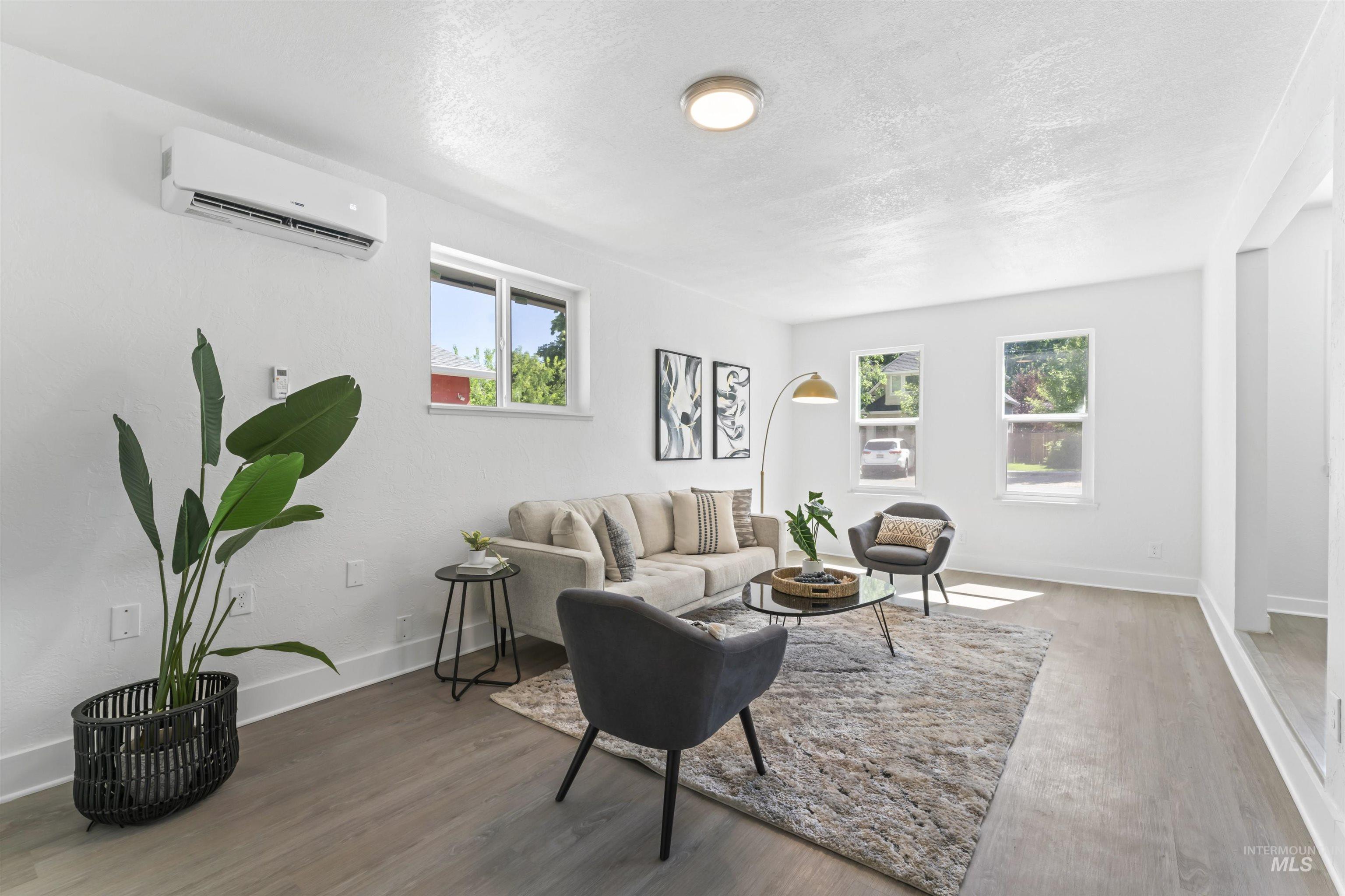 2211 N 34th, Boise, Idaho 83703, 4 Bedrooms, 2 Bathrooms, Residential For Sale, Price $545,000,MLS 98972842