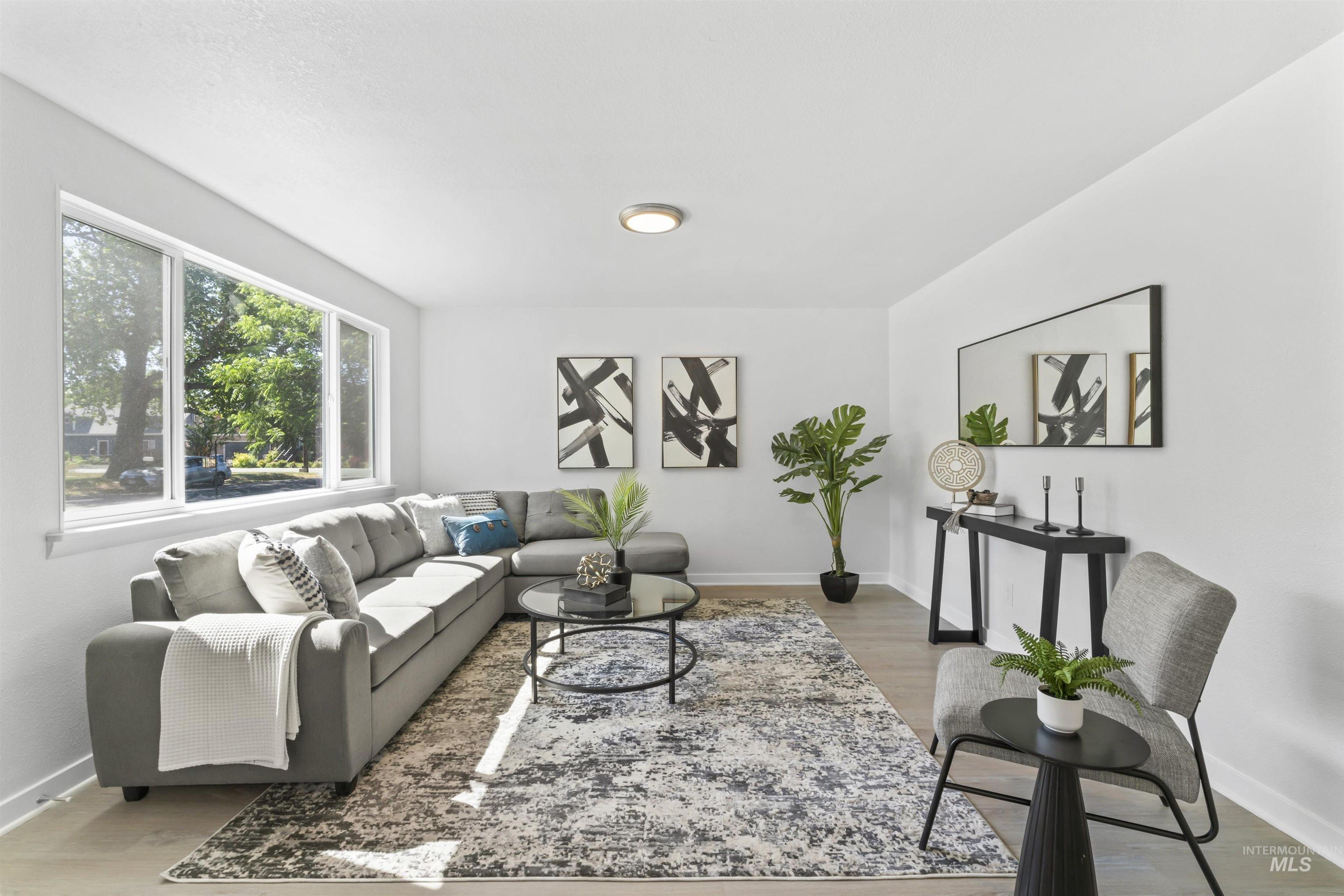 2211 N 34th, Boise, Idaho 83703, 4 Bedrooms, 2 Bathrooms, Residential For Sale, Price $545,000,MLS 98972842