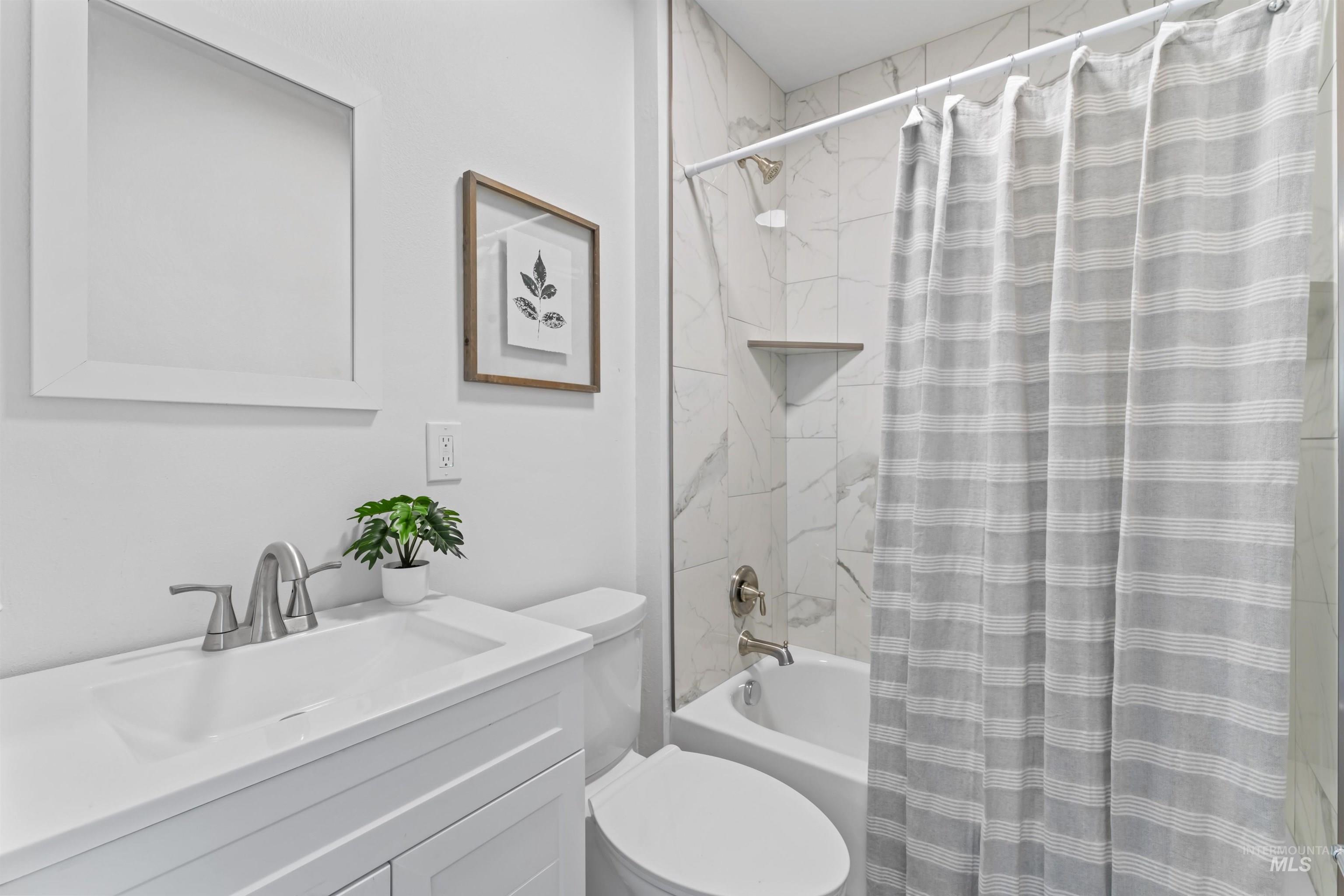 2211 N 34th, Boise, Idaho 83703, 4 Bedrooms, 2 Bathrooms, Residential For Sale, Price $545,000,MLS 98972842