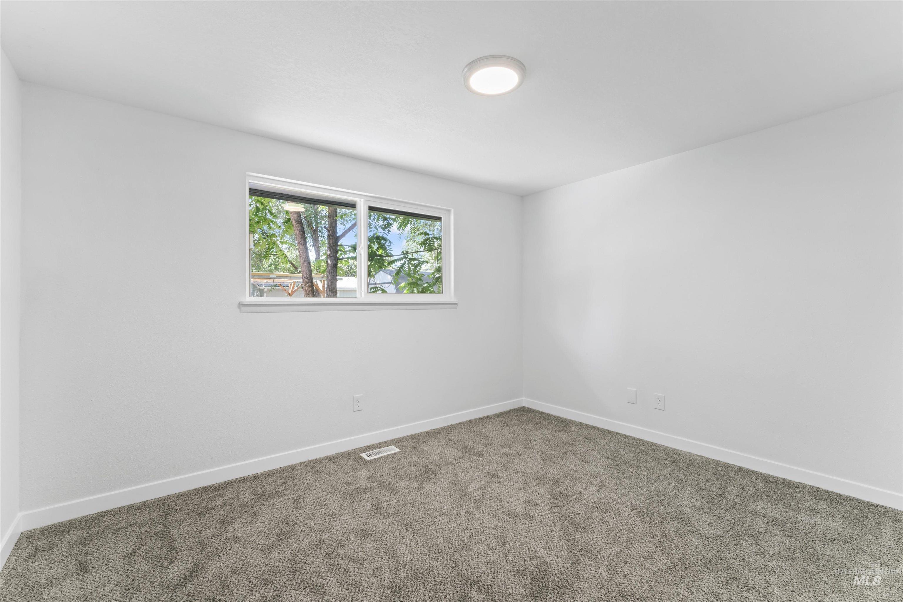 2211 N 34th, Boise, Idaho 83703, 4 Bedrooms, 2 Bathrooms, Residential For Sale, Price $545,000,MLS 98972842