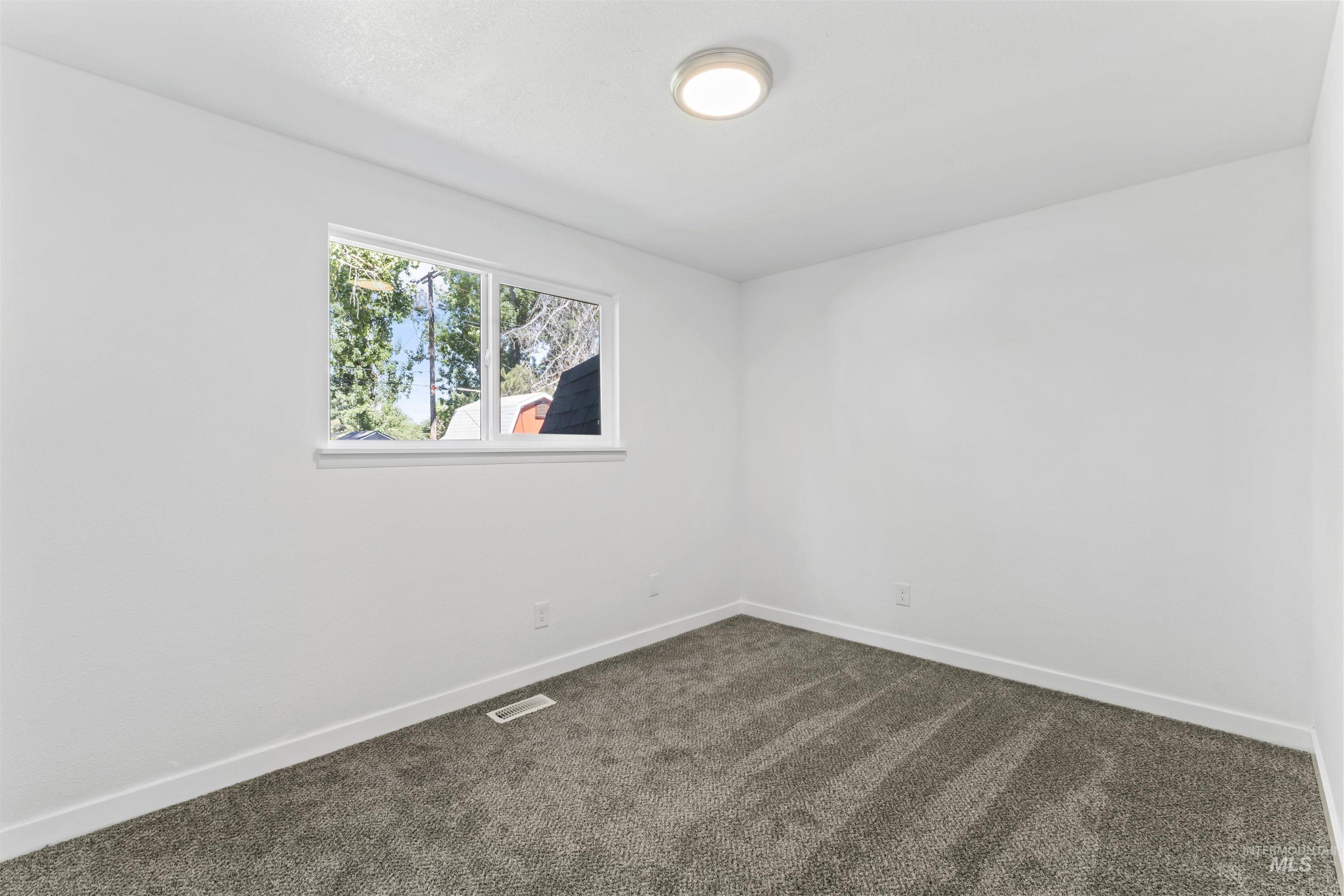 2211 N 34th, Boise, Idaho 83703, 4 Bedrooms, 2 Bathrooms, Residential For Sale, Price $545,000,MLS 98972842