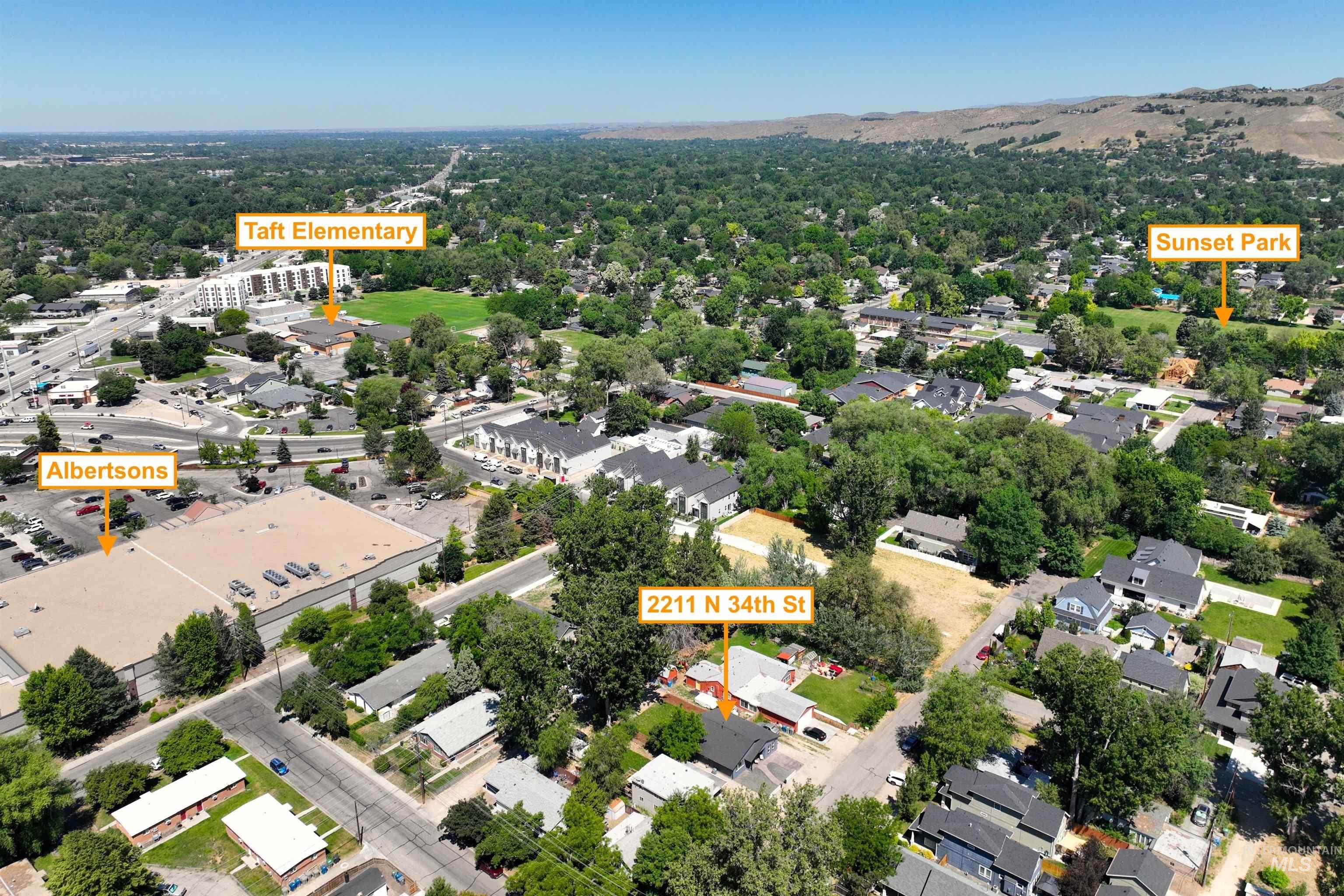 2211 N 34th, Boise, Idaho 83703, 4 Bedrooms, 2 Bathrooms, Residential For Sale, Price $545,000,MLS 98972842