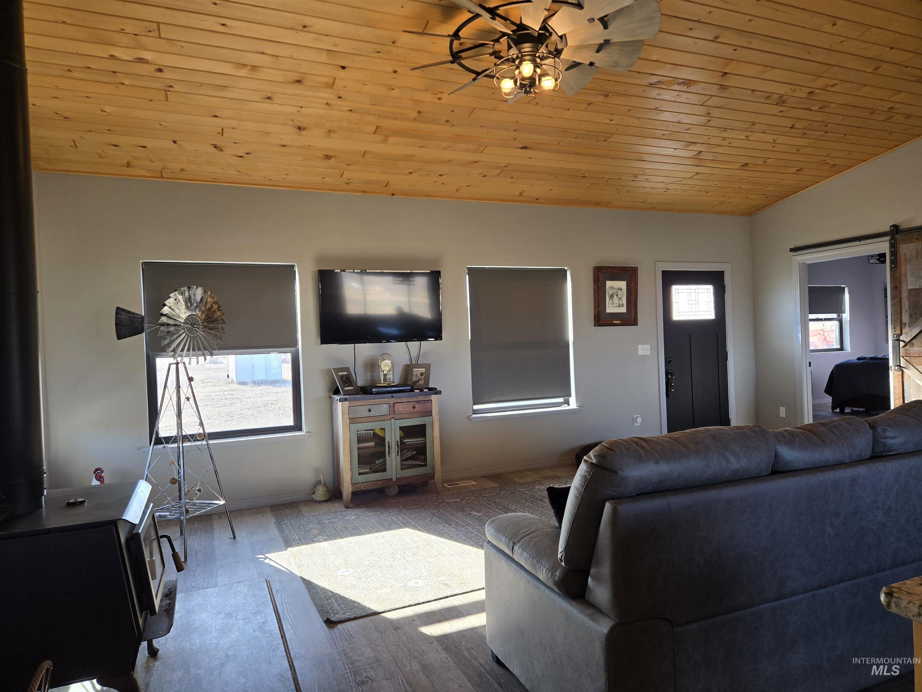 3209 Schwenkfelder Rd, Cambridge, Idaho 83610, 2 Bedrooms, 2 Bathrooms, Residential For Sale, Price $795,000,MLS 98972845