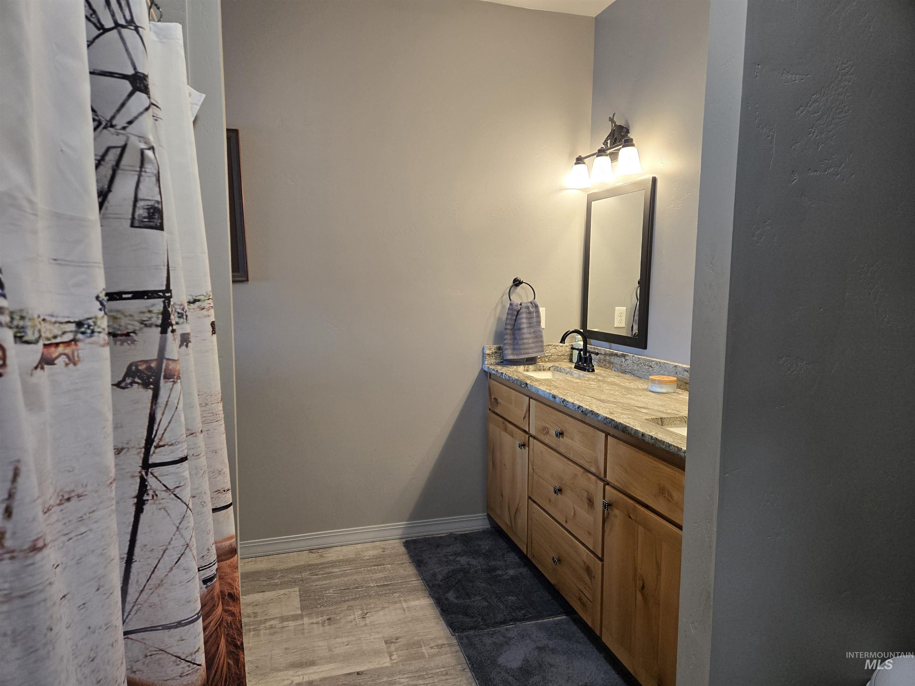 3209 Schwenkfelder Rd, Cambridge, Idaho 83610, 2 Bedrooms, 2 Bathrooms, Residential For Sale, Price $795,000,MLS 98972845