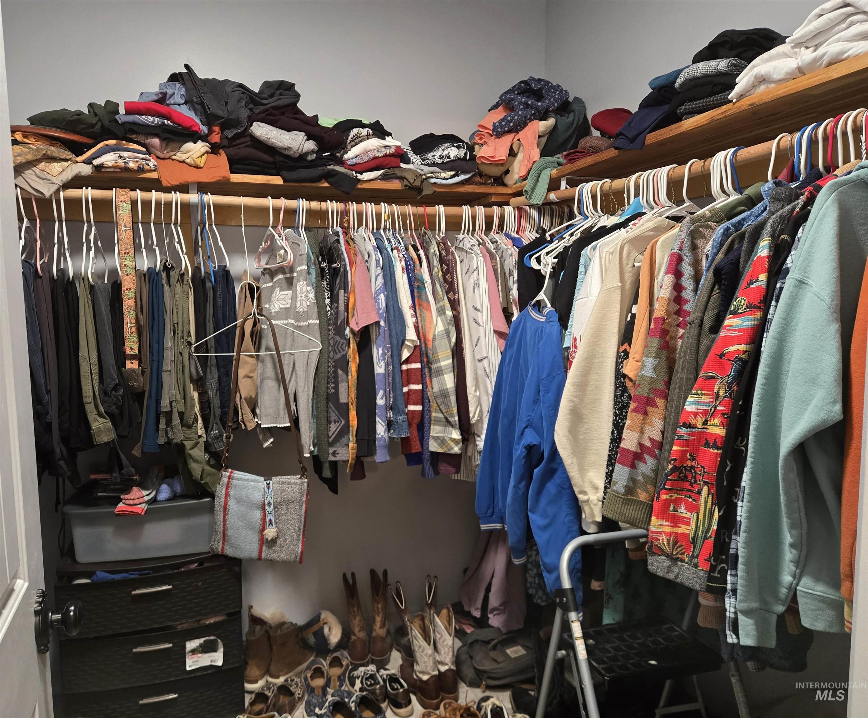 3209 Schwenkfelder Rd, Cambridge, Idaho 83610, 2 Bedrooms, 2 Bathrooms, Residential For Sale, Price $795,000, 98972845