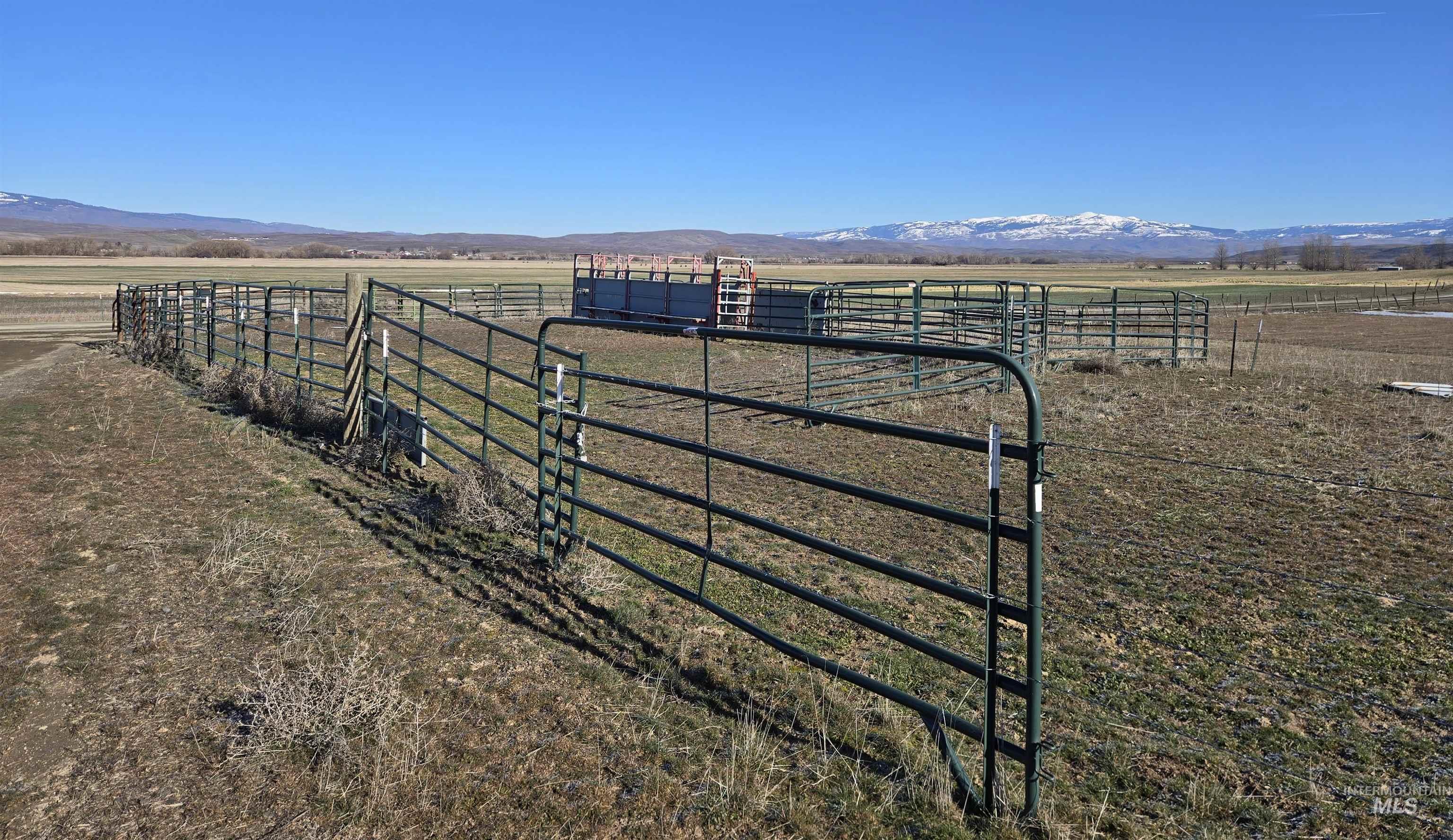 3209 Schwenkfelder Rd, Cambridge, Idaho 83610, 2 Bedrooms, 2 Bathrooms, Residential For Sale, Price $795,000,MLS 98972845