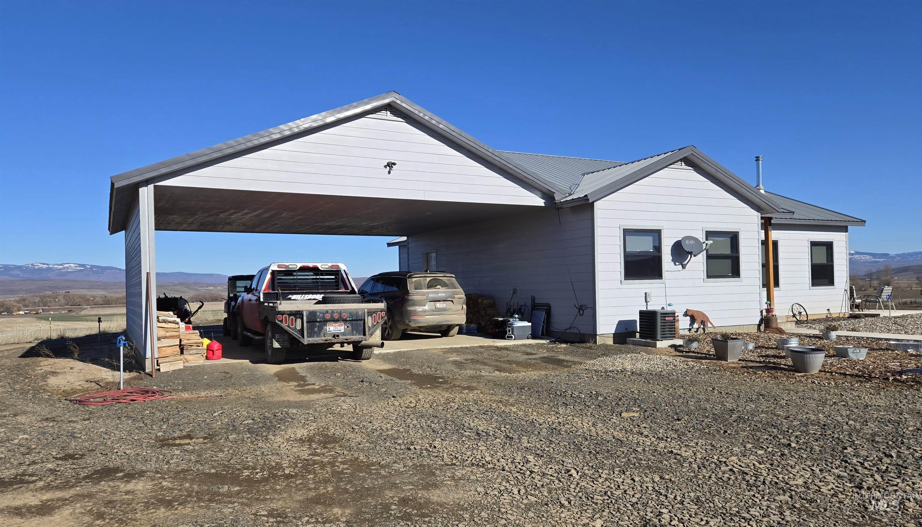 3209 Schwenkfelder Rd, Cambridge, Idaho 83610, 2 Bedrooms, 2 Bathrooms, Residential For Sale, Price $795,000,MLS 98972845