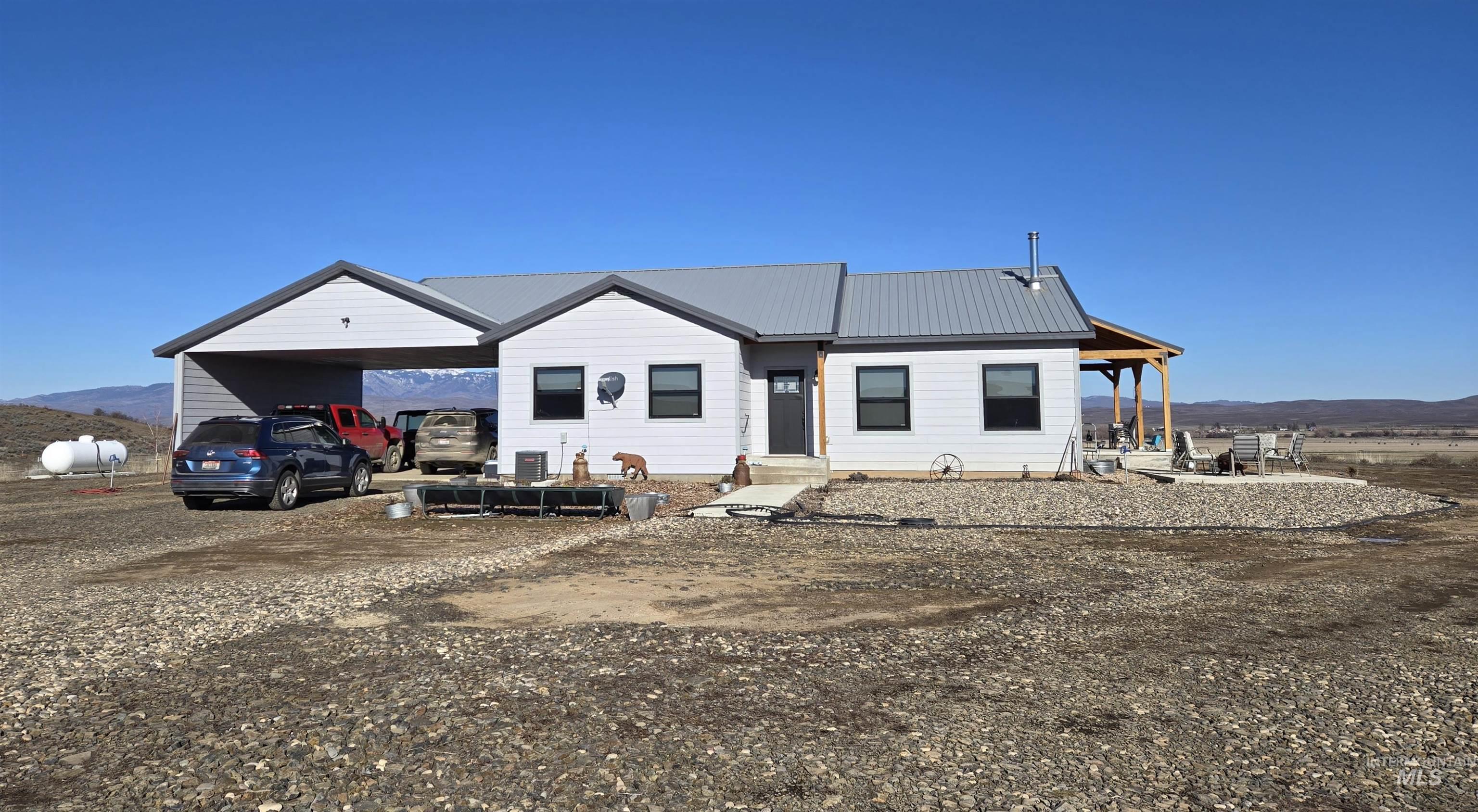 3209 Schwenkfelder Rd, Cambridge, Idaho 83610, 2 Bedrooms, 2 Bathrooms, Residential For Sale, Price $795,000, 98972845