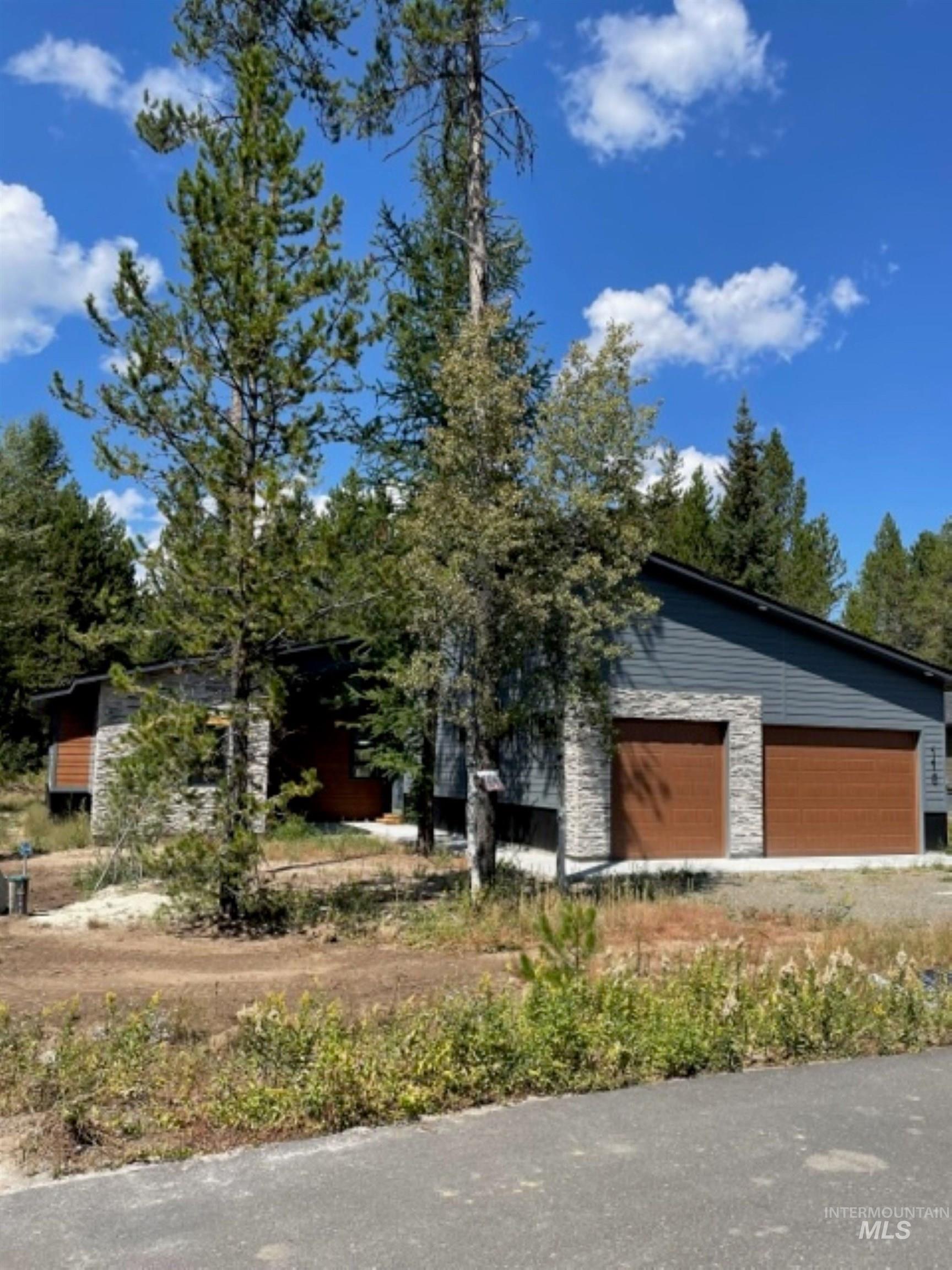 13 Bay View Dr, Donnelly, Idaho 83615, 4 Bedrooms, 3 Bathrooms, Residential For Sale, Price $1,599,999,MLS 98972847
