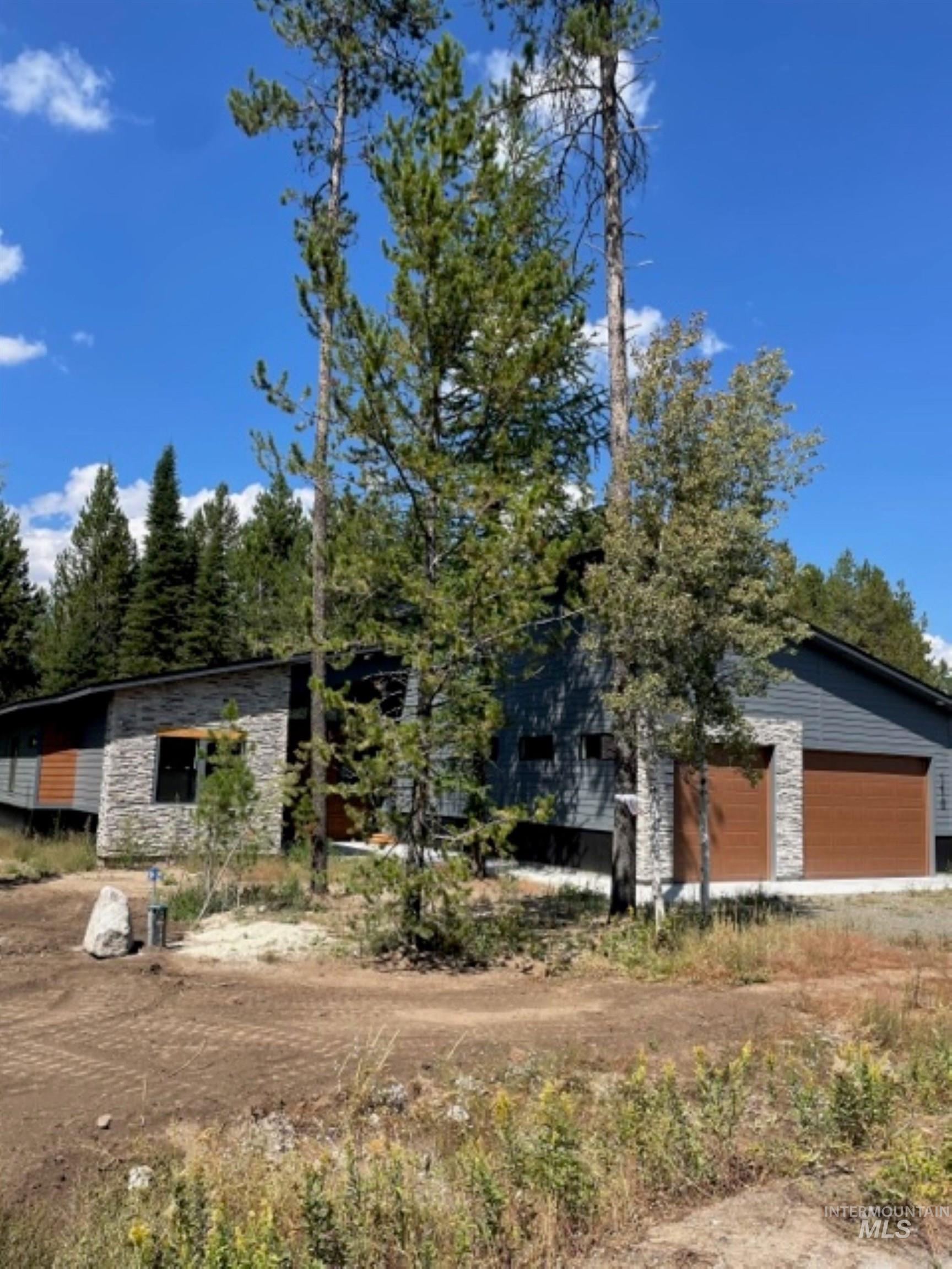 13 Bay View Dr, Donnelly, Idaho 83615, 4 Bedrooms, 3 Bathrooms, Residential For Sale, Price $1,599,999,MLS 98972847