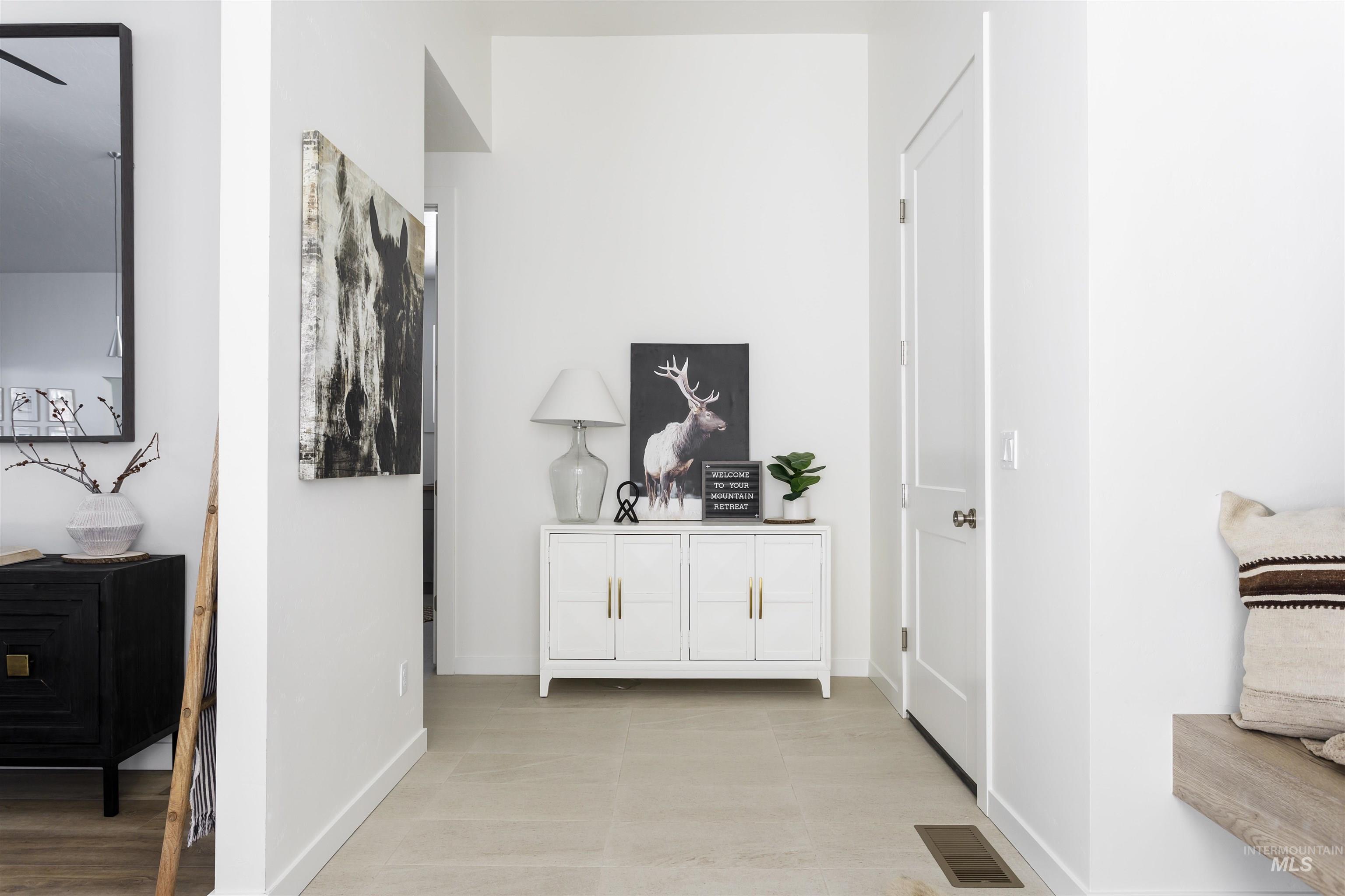 13 Bay View Dr, Donnelly, Idaho 83615, 4 Bedrooms, 3 Bathrooms, Residential For Sale, Price $1,599,999,MLS 98972847