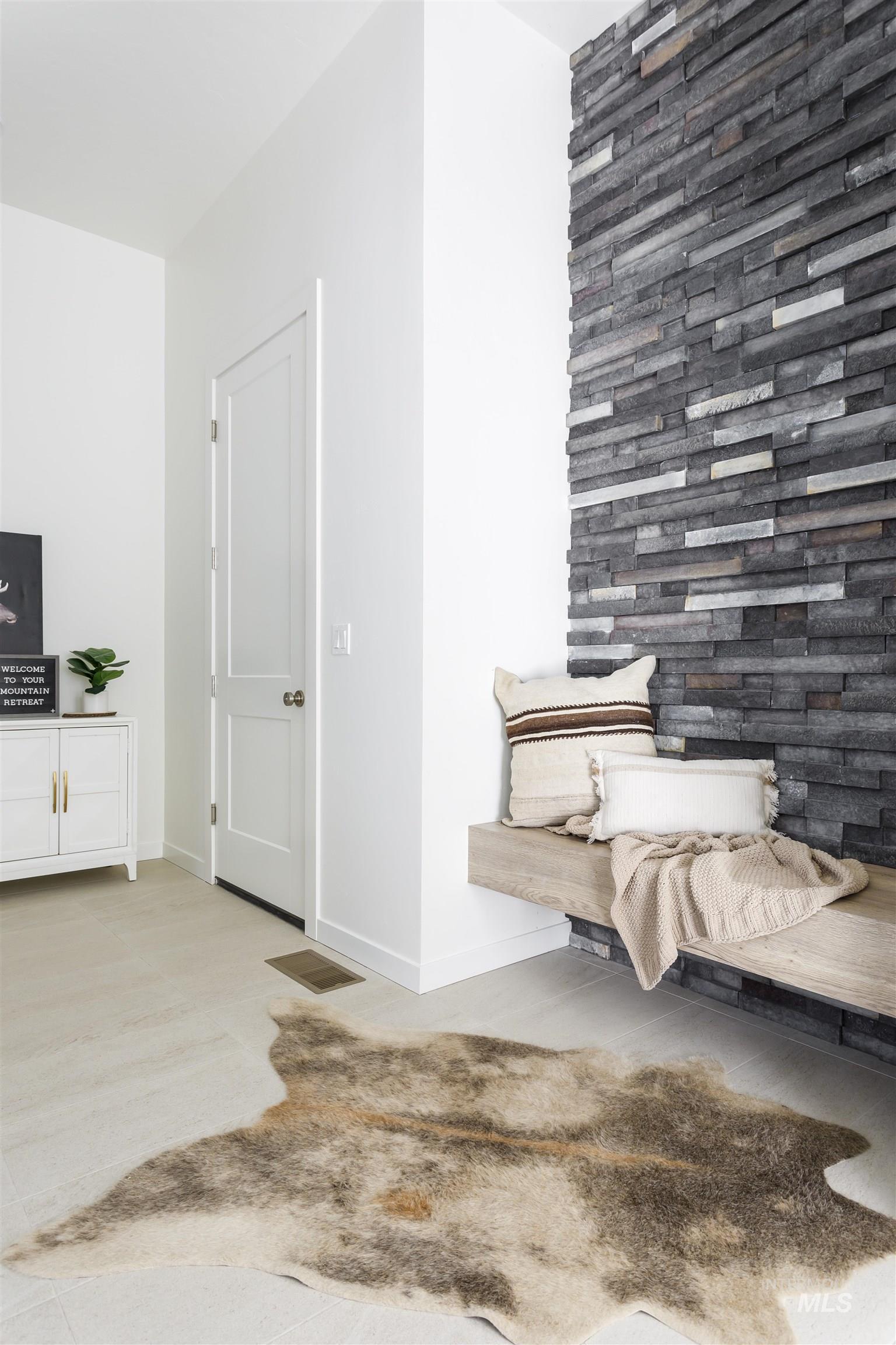 13 Bay View Dr, Donnelly, Idaho 83615, 4 Bedrooms, 3 Bathrooms, Residential For Sale, Price $1,599,999,MLS 98972847