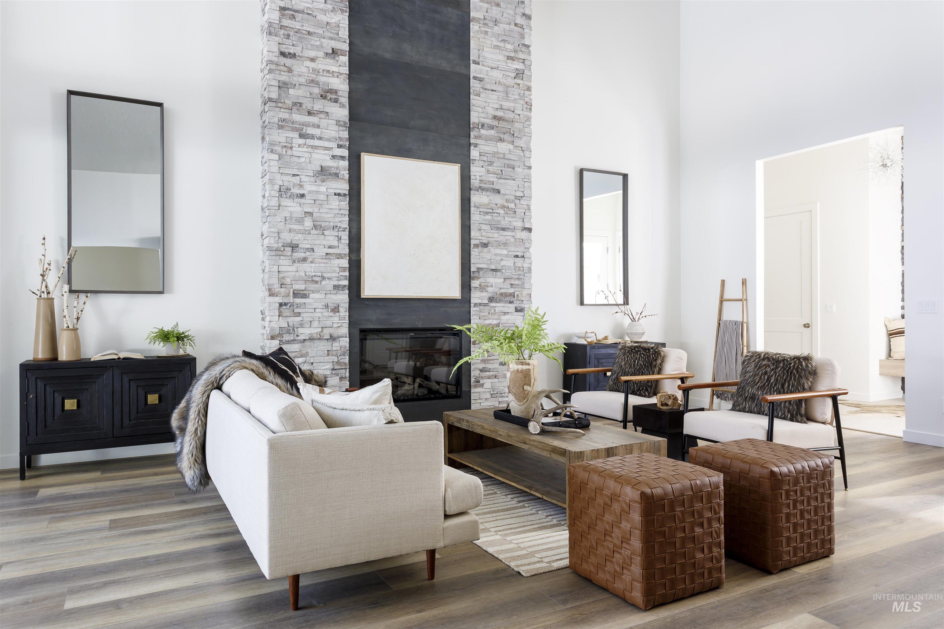 13 Bay View Dr, Donnelly, Idaho 83615, 4 Bedrooms, 3 Bathrooms, Residential For Sale, Price $1,599,999,MLS 98972847