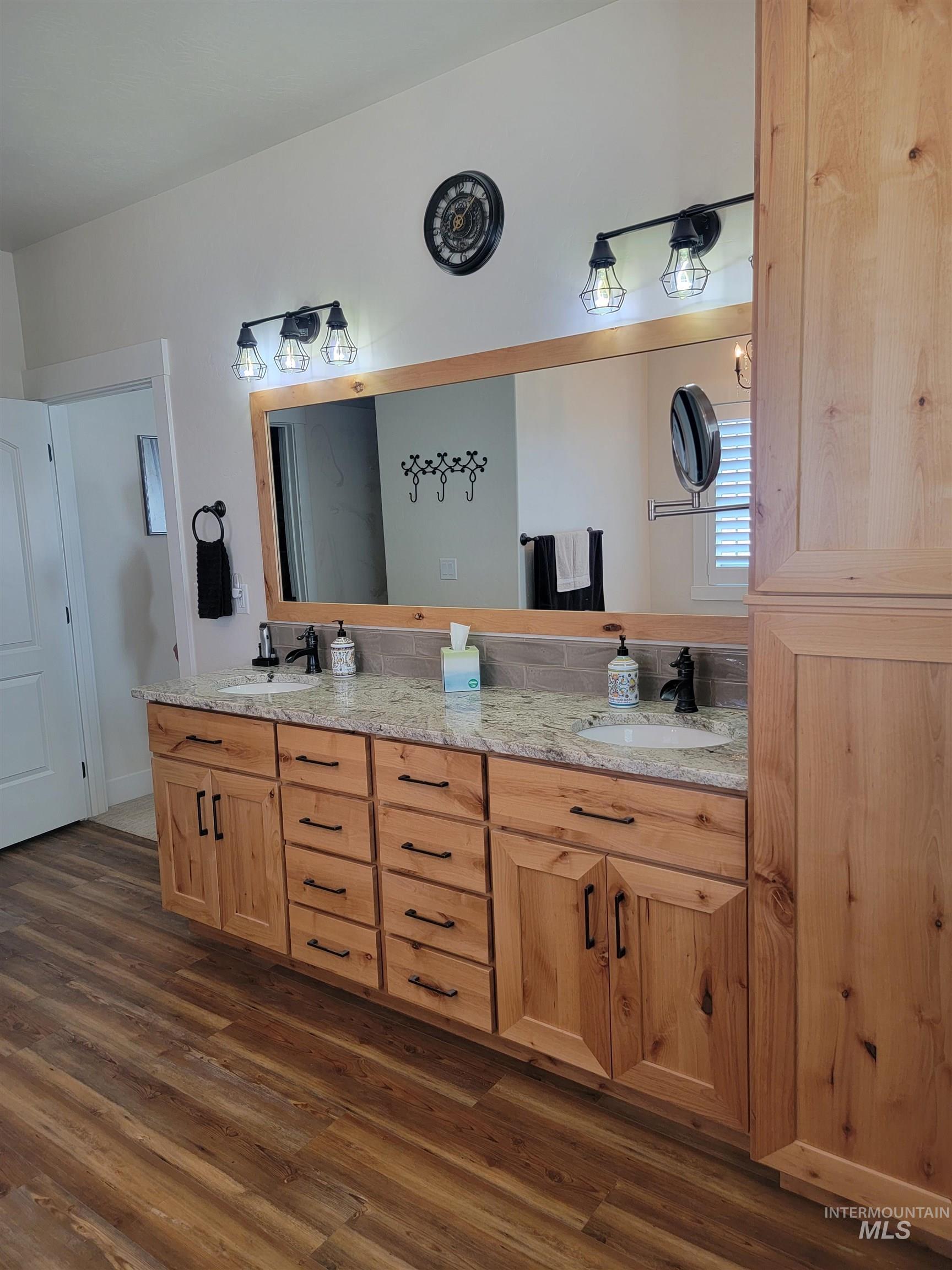 4505 NW Purple Sage Circle, Mountain Home, Idaho 83647, 3 Bedrooms, 2.5 Bathrooms, Residential For Sale, Price $839,000,MLS 98972853