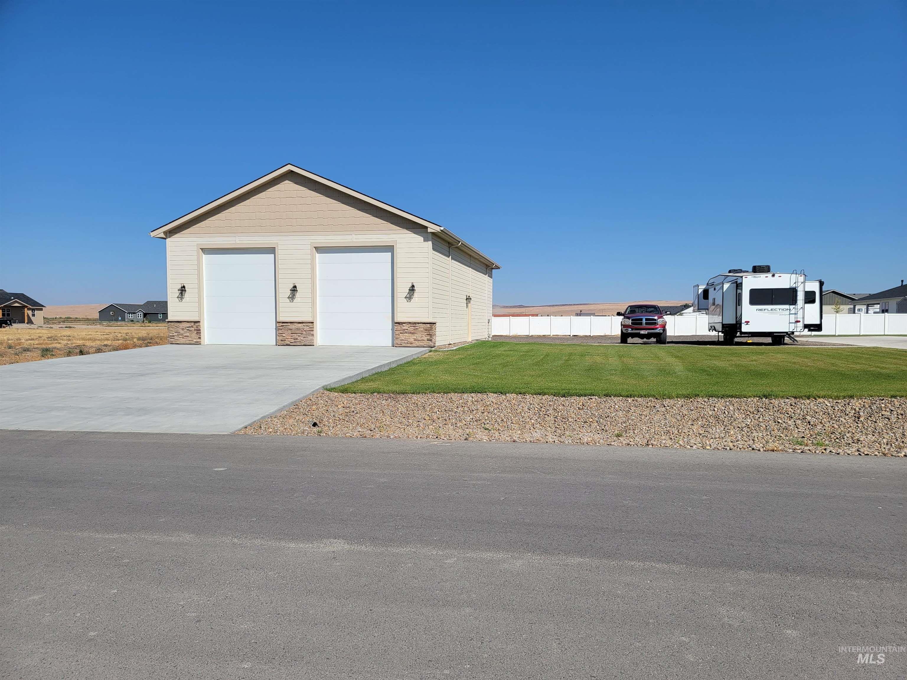 4505 NW Purple Sage Circle, Mountain Home, Idaho 83647, 3 Bedrooms, 2.5 Bathrooms, Residential For Sale, Price $839,000,MLS 98972853