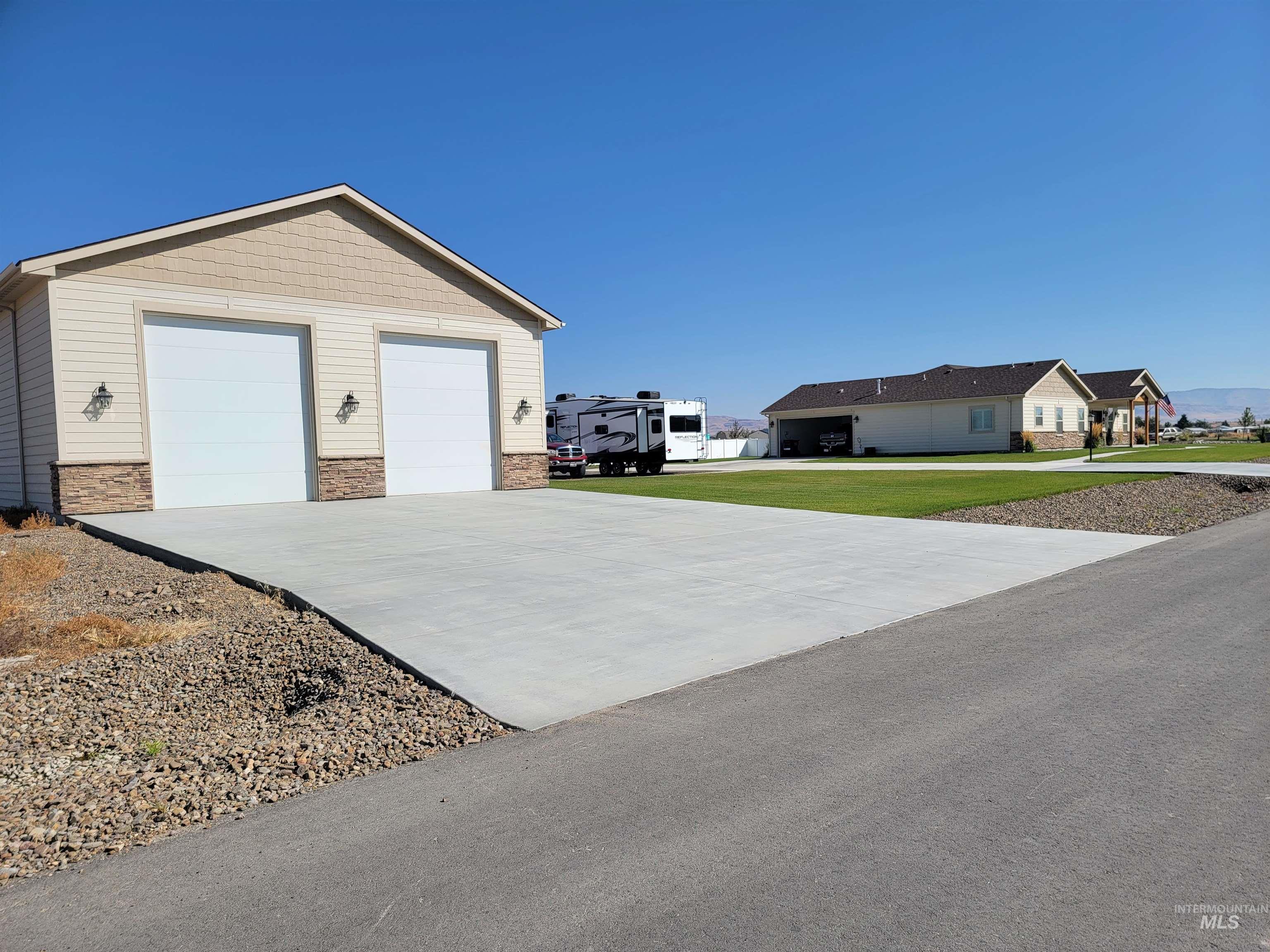 4505 NW Purple Sage Circle, Mountain Home, Idaho 83647, 3 Bedrooms, 2.5 Bathrooms, Residential For Sale, Price $839,000,MLS 98972853