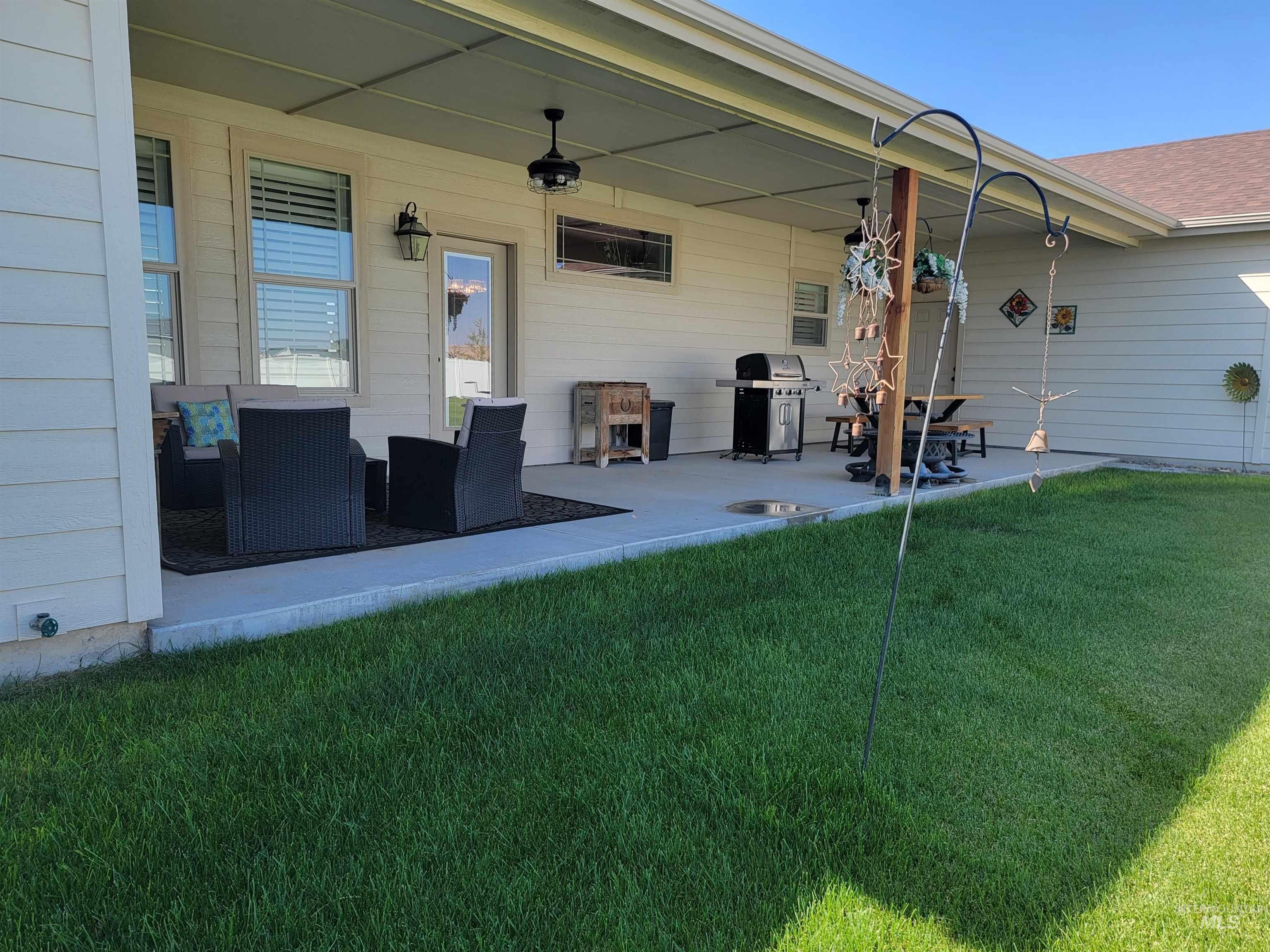 4505 NW Purple Sage Circle, Mountain Home, Idaho 83647, 3 Bedrooms, 2.5 Bathrooms, Residential For Sale, Price $839,000,MLS 98972853