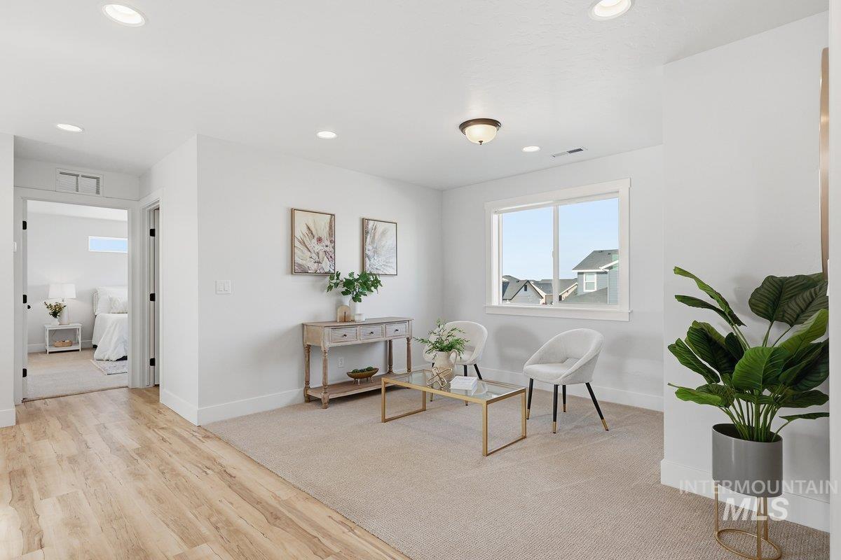 5332 W Daphne Drive, Meridian, Idaho 83646, 5 Bedrooms, 4 Bathrooms, Residential For Sale, Price $724,900,MLS 98972854