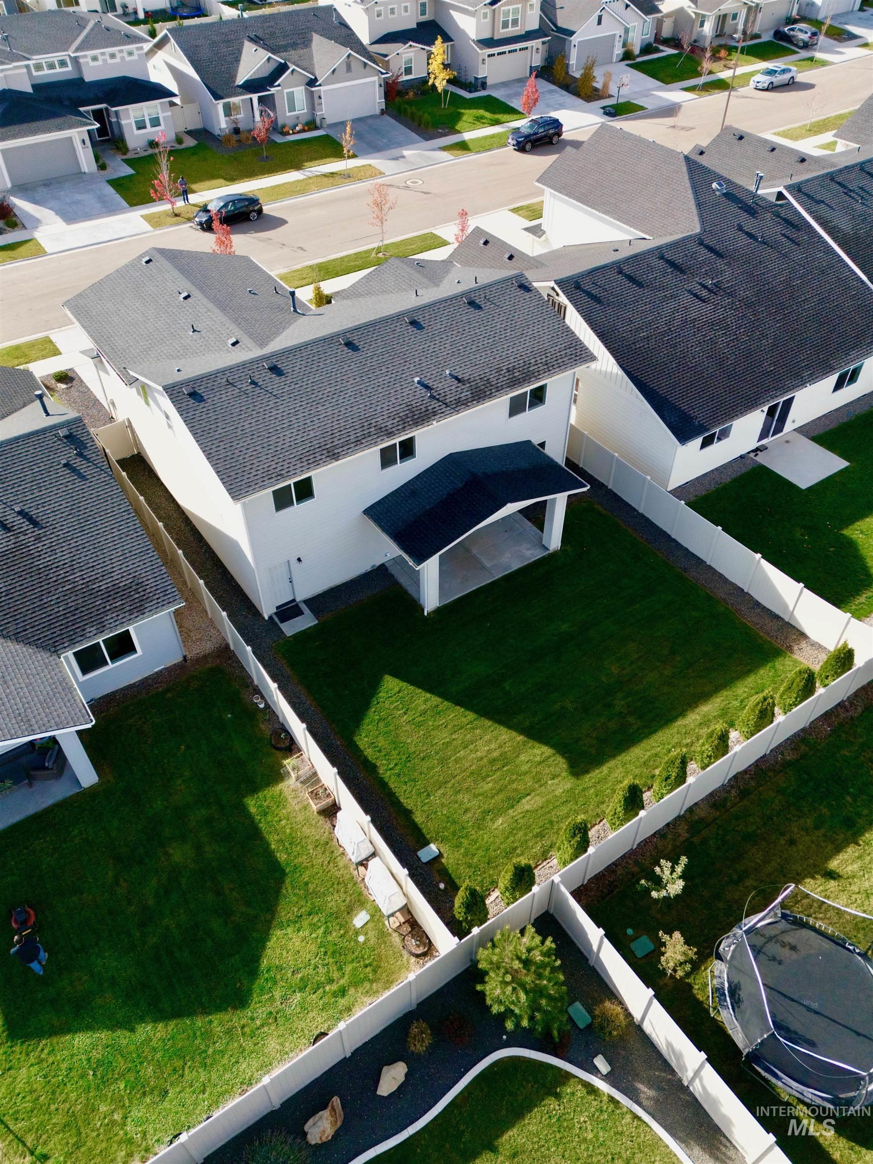 5332 W Daphne Drive, Meridian, Idaho 83646, 5 Bedrooms, 4 Bathrooms, Residential For Sale, Price $724,900,MLS 98972854