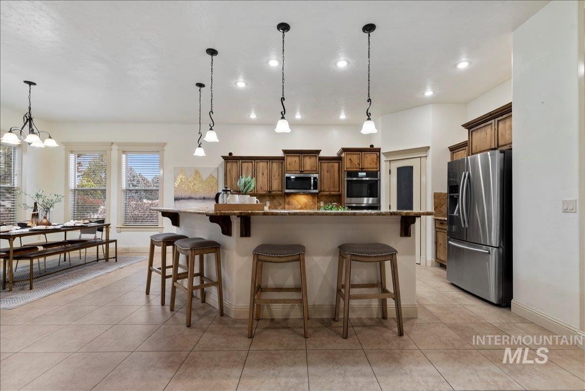 2060 E Lobelia St, Meridian, Idaho 83646-7777, 5 Bedrooms, 4.5 Bathrooms, Residential For Sale, Price $920,000,MLS 98972855