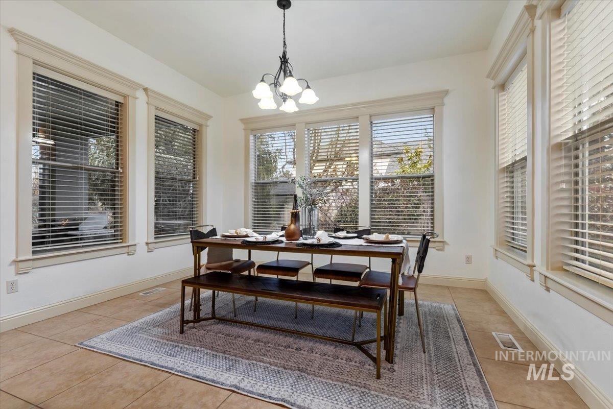 2060 E Lobelia St, Meridian, Idaho 83646-7777, 5 Bedrooms, 4.5 Bathrooms, Residential For Sale, Price $920,000,MLS 98972855