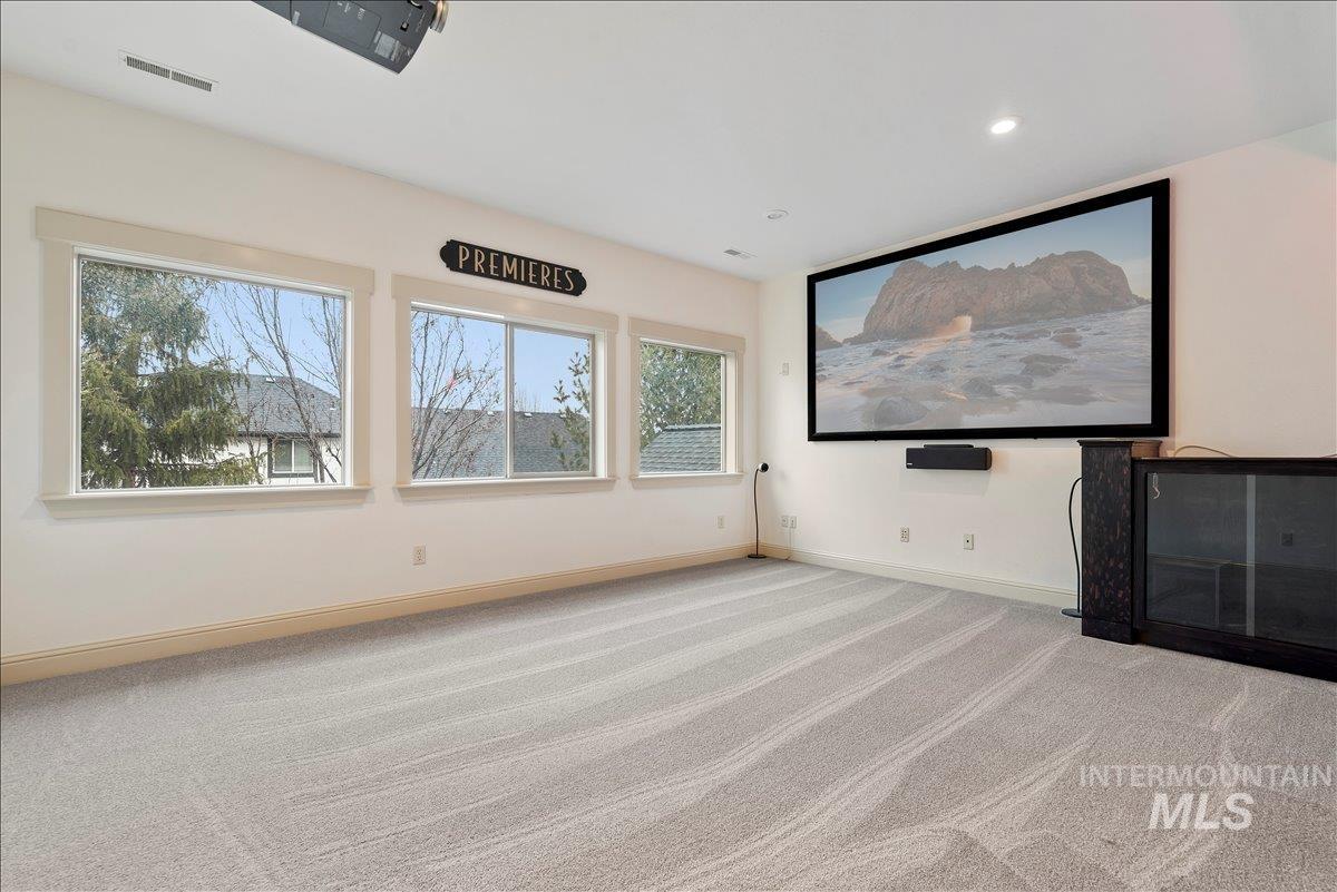 2060 E Lobelia St, Meridian, Idaho 83646-7777, 5 Bedrooms, 4.5 Bathrooms, Residential For Sale, Price $920,000,MLS 98972855