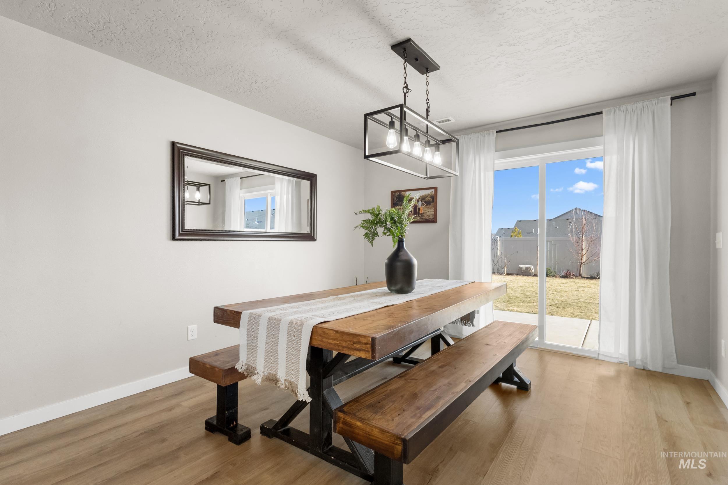 3500 S Cape Coral Ave, Nampa, Idaho 83686, 4 Bedrooms, 2.5 Bathrooms, Residential For Sale, Price $479,975,MLS 98972856