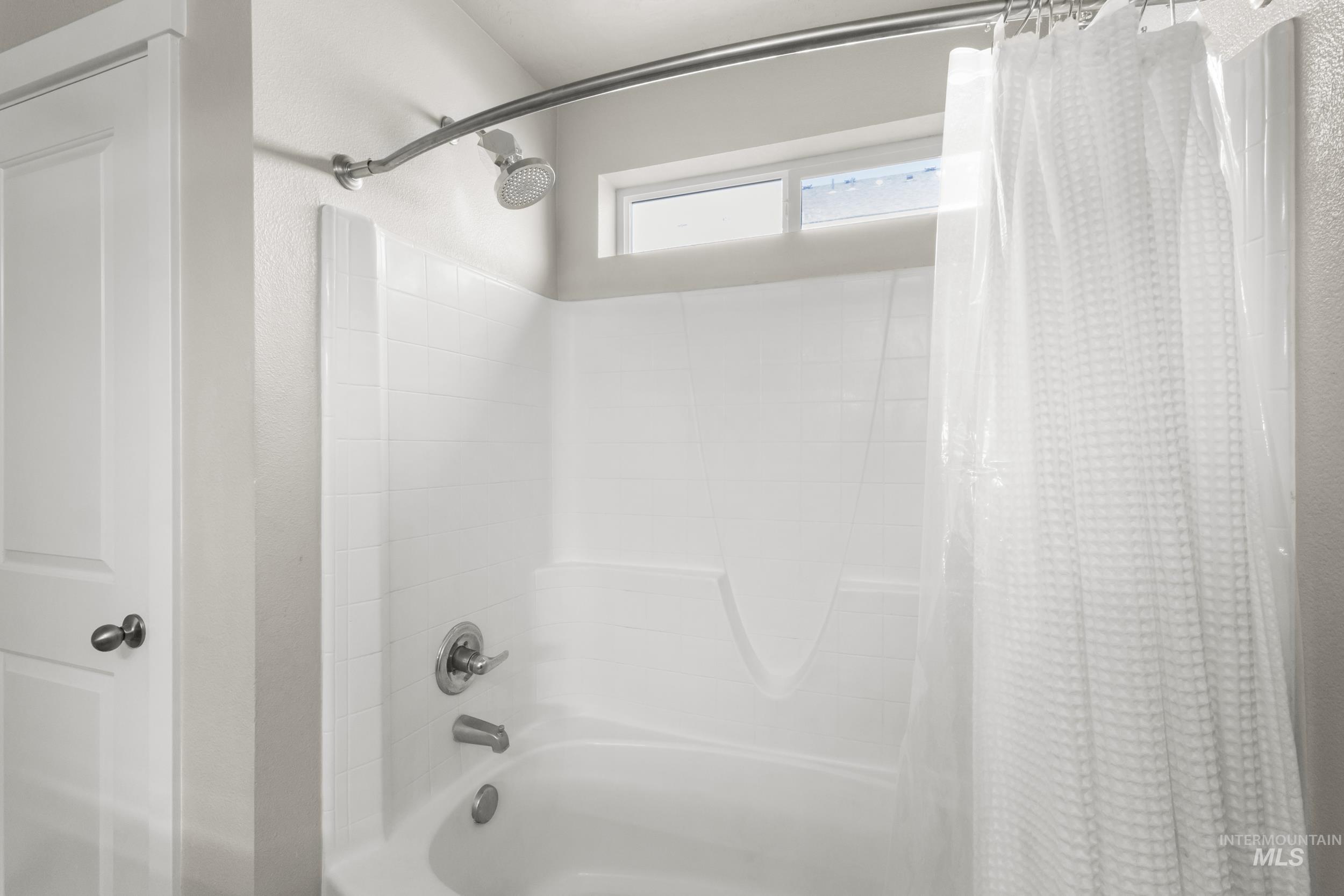 3500 S Cape Coral Ave, Nampa, Idaho 83686, 4 Bedrooms, 2.5 Bathrooms, Residential For Sale, Price $479,975,MLS 98972856